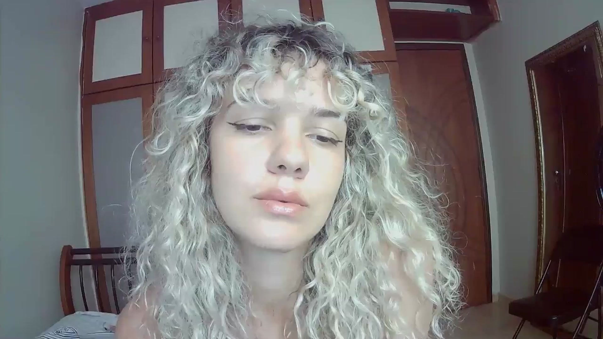 Gallery image thumbnail from BeckJones's myfreecams stream on, 04/06/2025, 16:01 image 9 of 20
