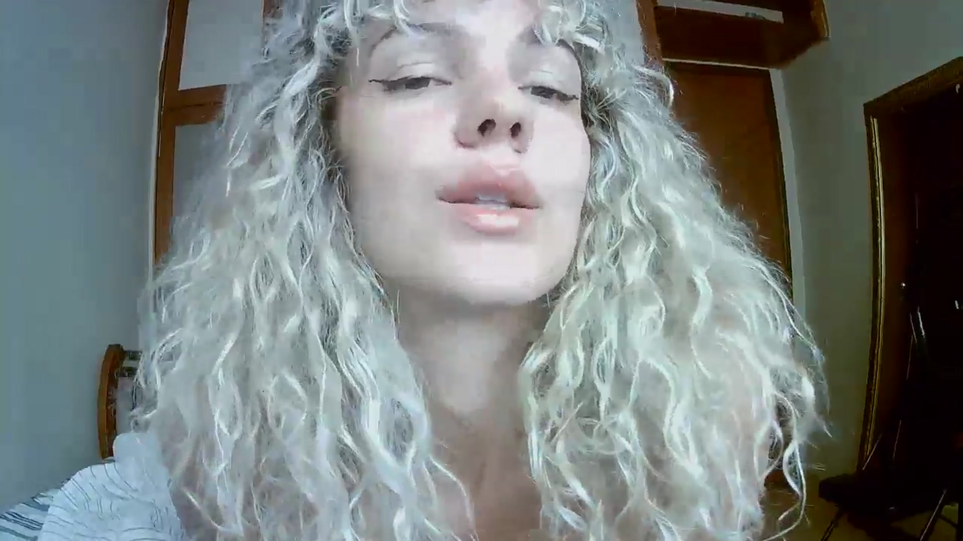 Gallery image thumbnail from BeckJones's myfreecams stream on, 04/07/2025, 14:50 image 10 of 20