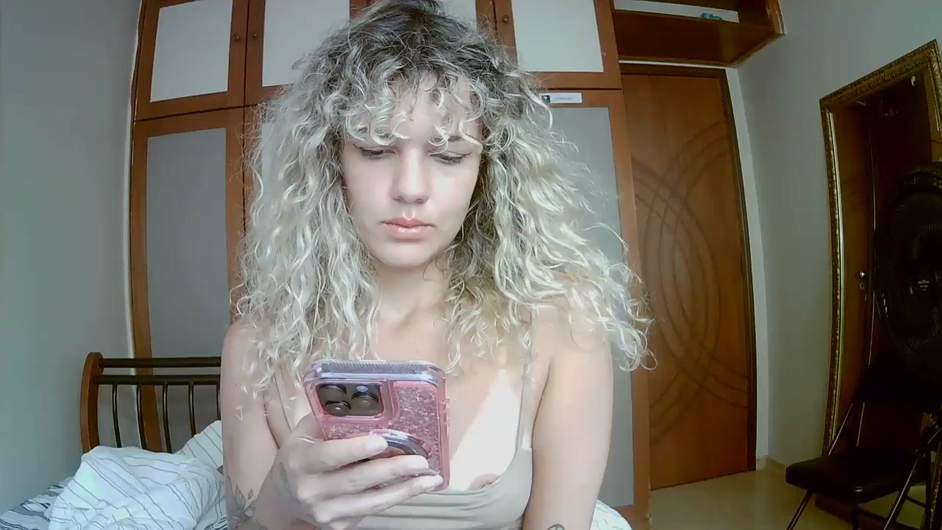 Gallery image thumbnail from BeckJones's myfreecams stream on, 04/07/2025, 15:29 image 9 of 20