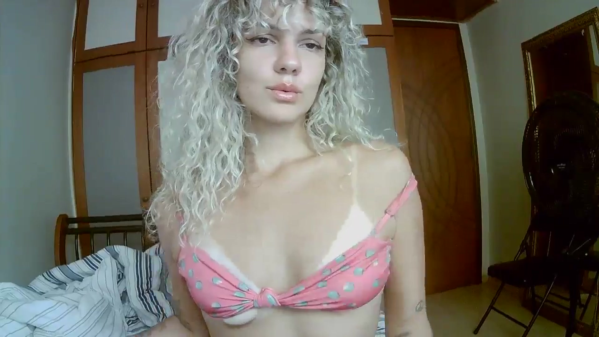 Gallery image thumbnail from BeckJones's myfreecams stream on, 04/09/2025, 14:32 image 12 of 20