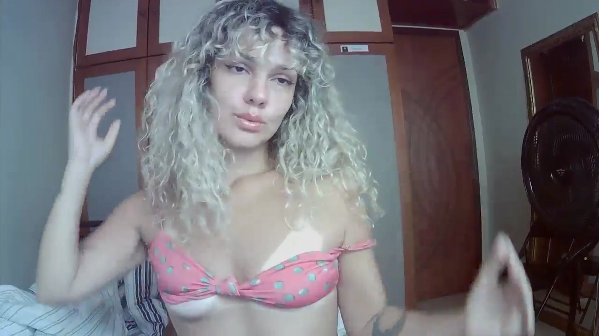 Gallery image thumbnail from BeckJones's myfreecams stream on, 04/09/2025, 14:32 image 19 of 20