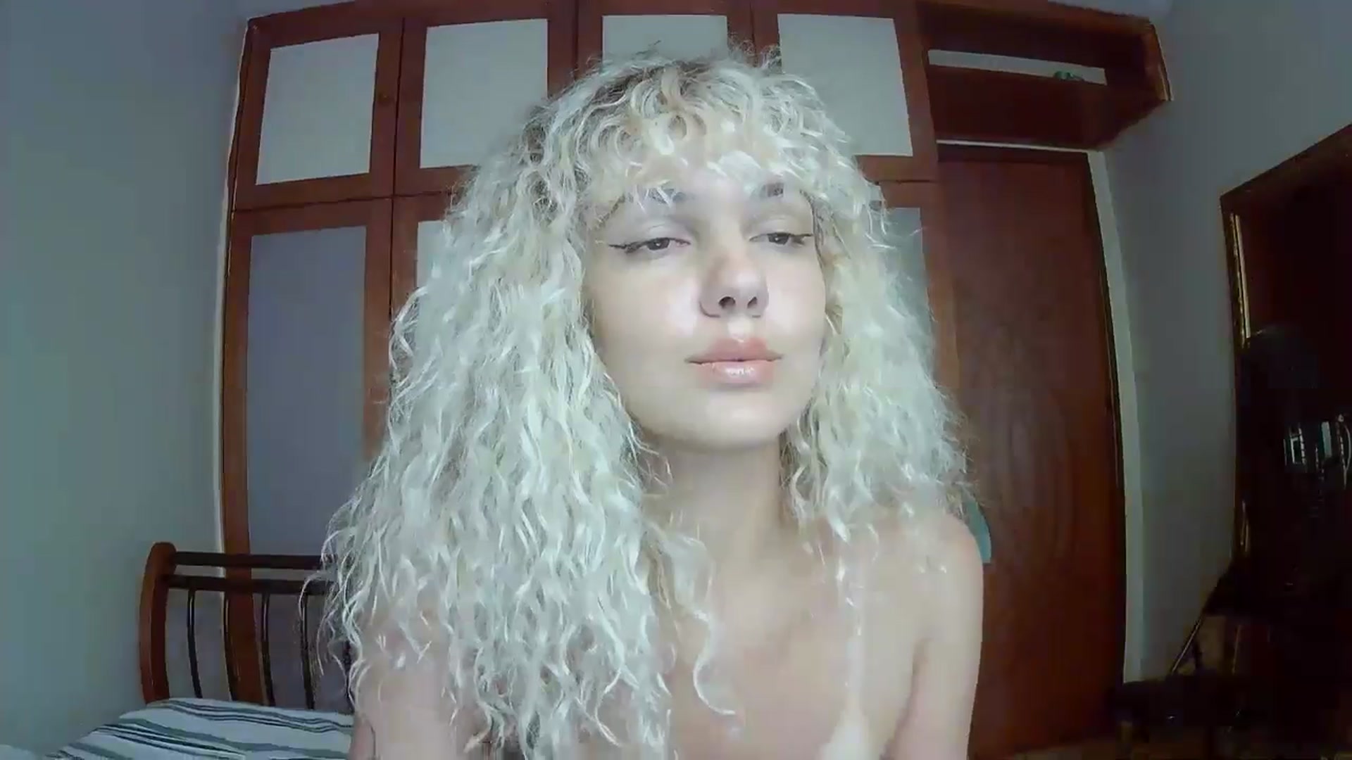 Gallery image thumbnail from BeckJones's myfreecams stream on, 04/16/2025, 15:10 image 13 of 20