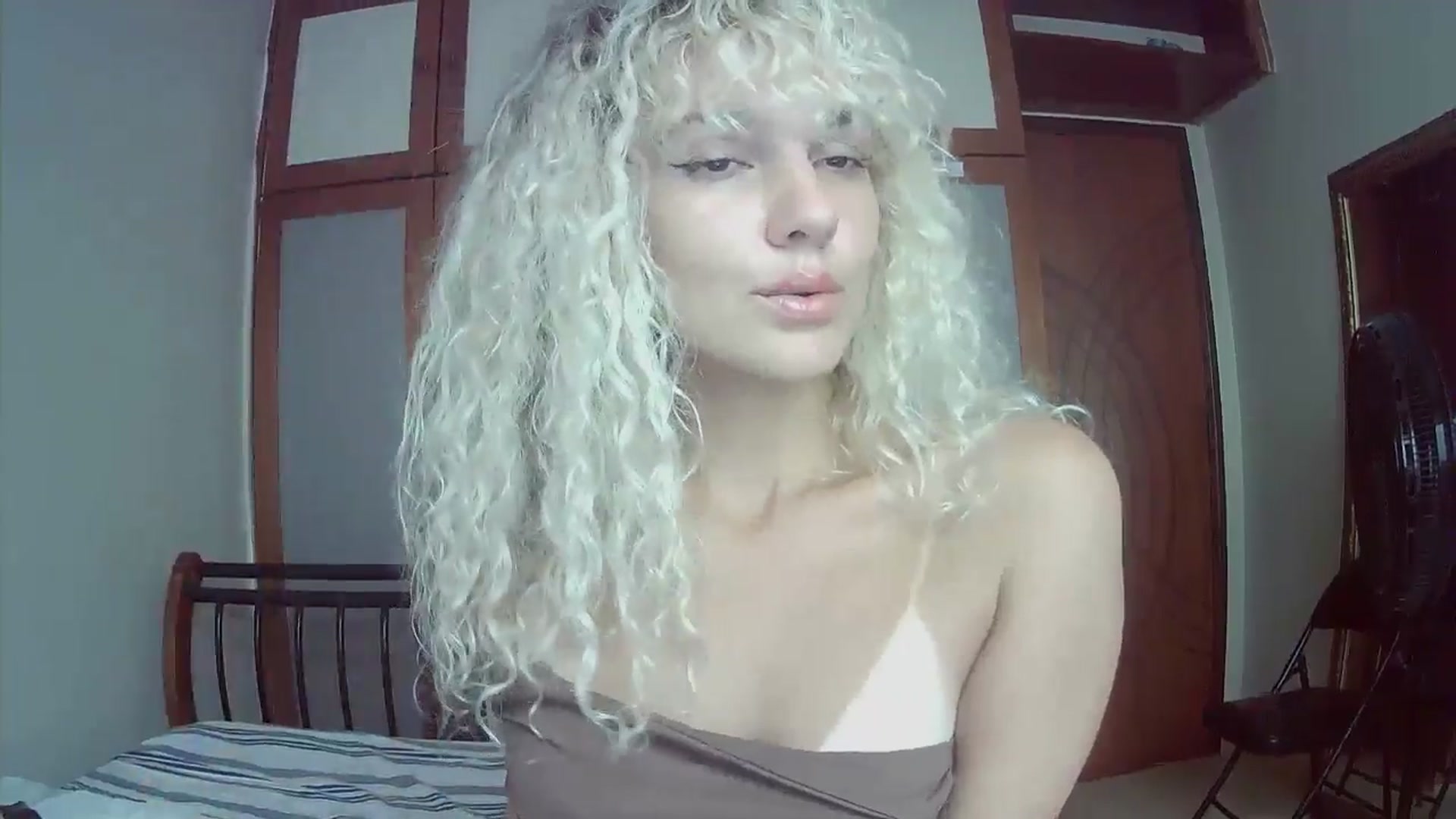 Gallery image thumbnail from BeckJones's myfreecams stream on, 04/16/2025, 15:10 image 3 of 20