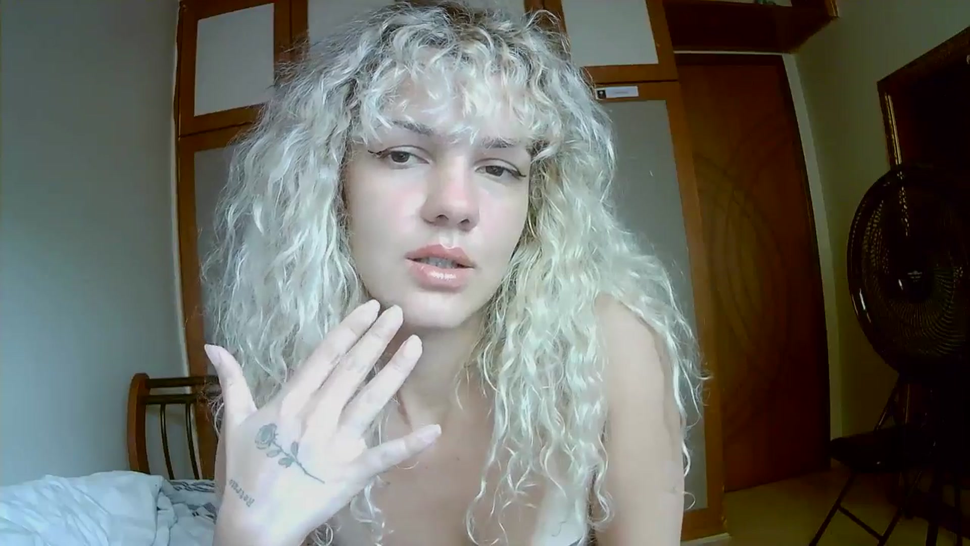 Gallery image thumbnail from BeckJones's myfreecams stream on, 04/18/2025, 13:18 image 12 of 20