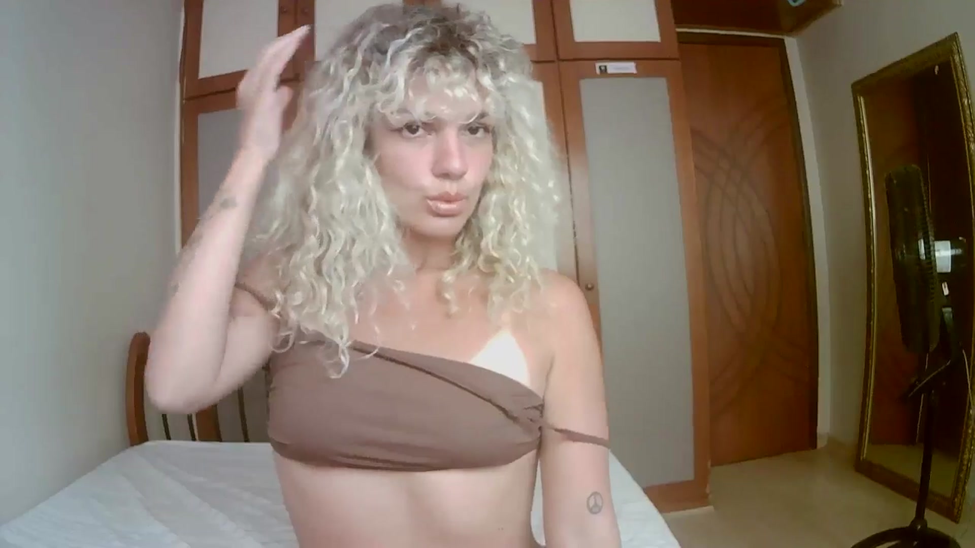 Gallery image thumbnail from BeckJones's myfreecams stream on, 09/30/2025, 15:39 image 2 of 20