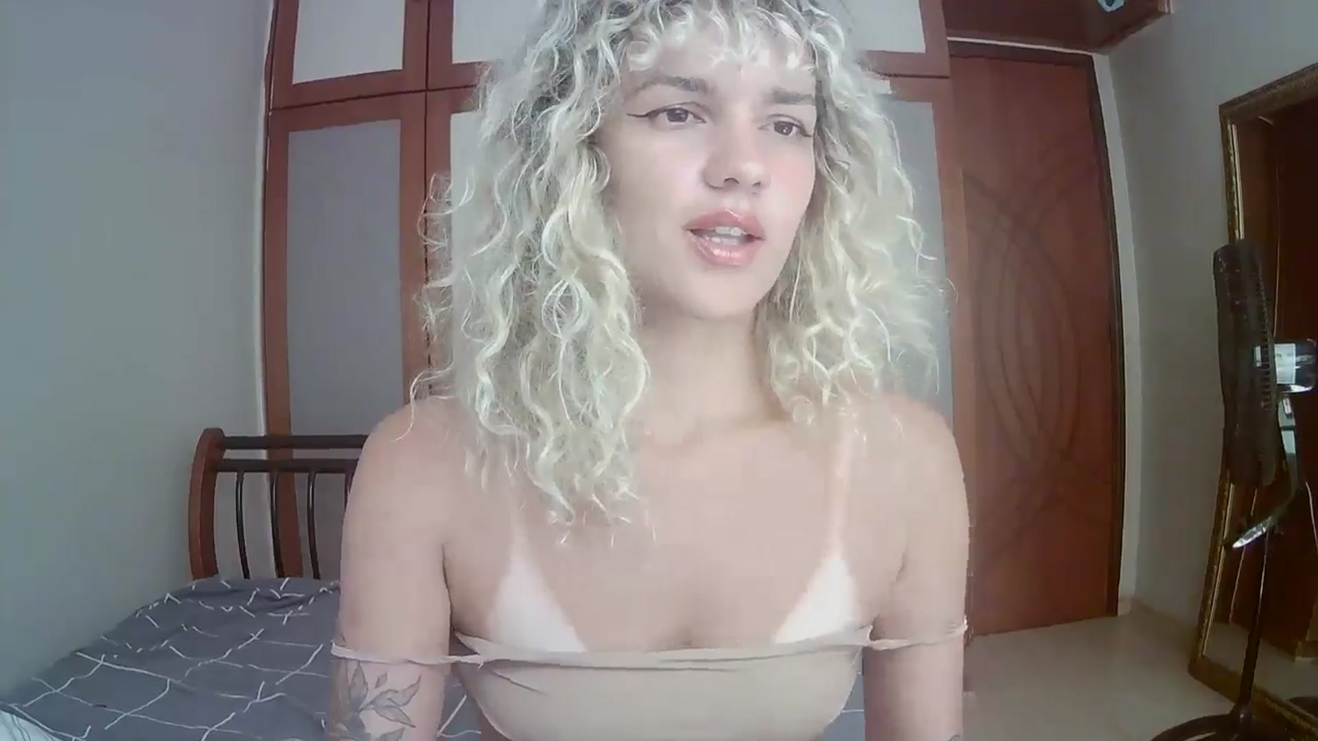 Gallery image thumbnail from BeckJones's myfreecams stream on, 10/13/2025, 15:57 image 10 of 20