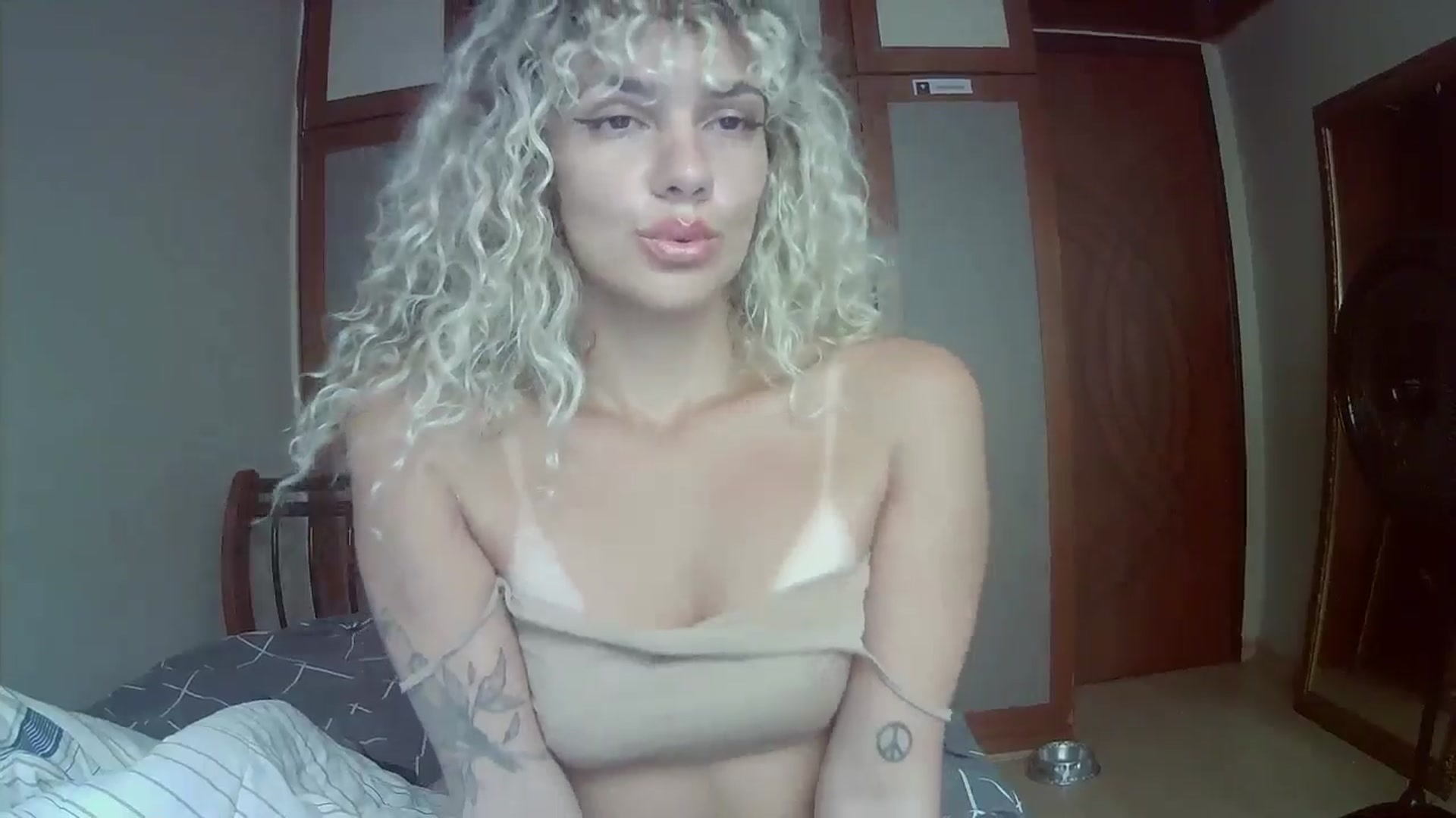 Gallery image thumbnail from BeckJones's myfreecams stream on, 10/15/2025, 16:06 image 20 of 20
