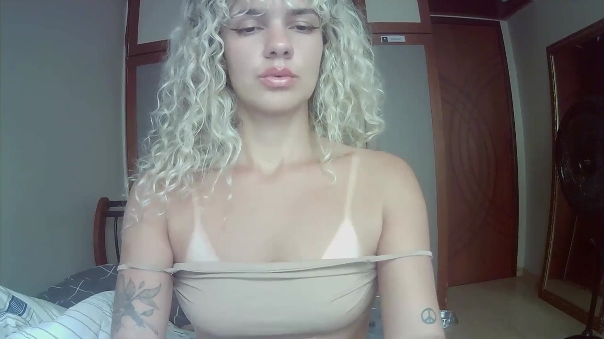 Gallery image thumbnail from BeckJones's myfreecams stream on, 10/15/2025, 16:06 image 19 of 20