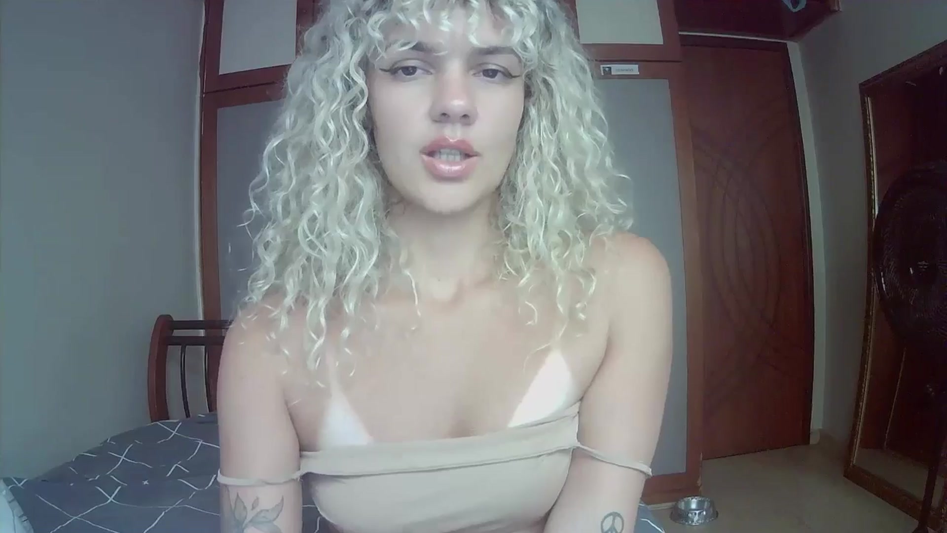 Gallery image thumbnail from BeckJones's myfreecams stream on, 10/15/2025, 16:06 image 10 of 20