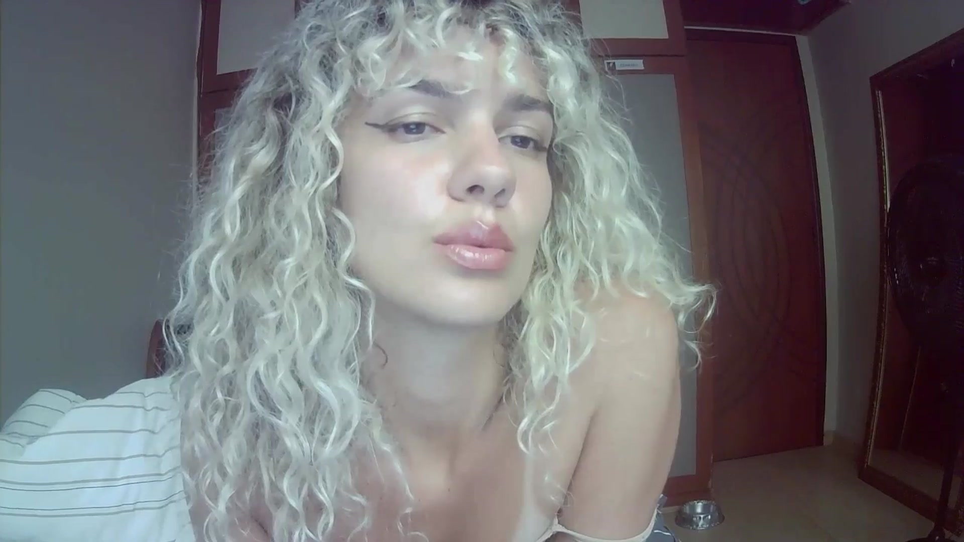 Gallery image thumbnail from BeckJones's myfreecams stream on, 10/15/2025, 17:54 image 4 of 20