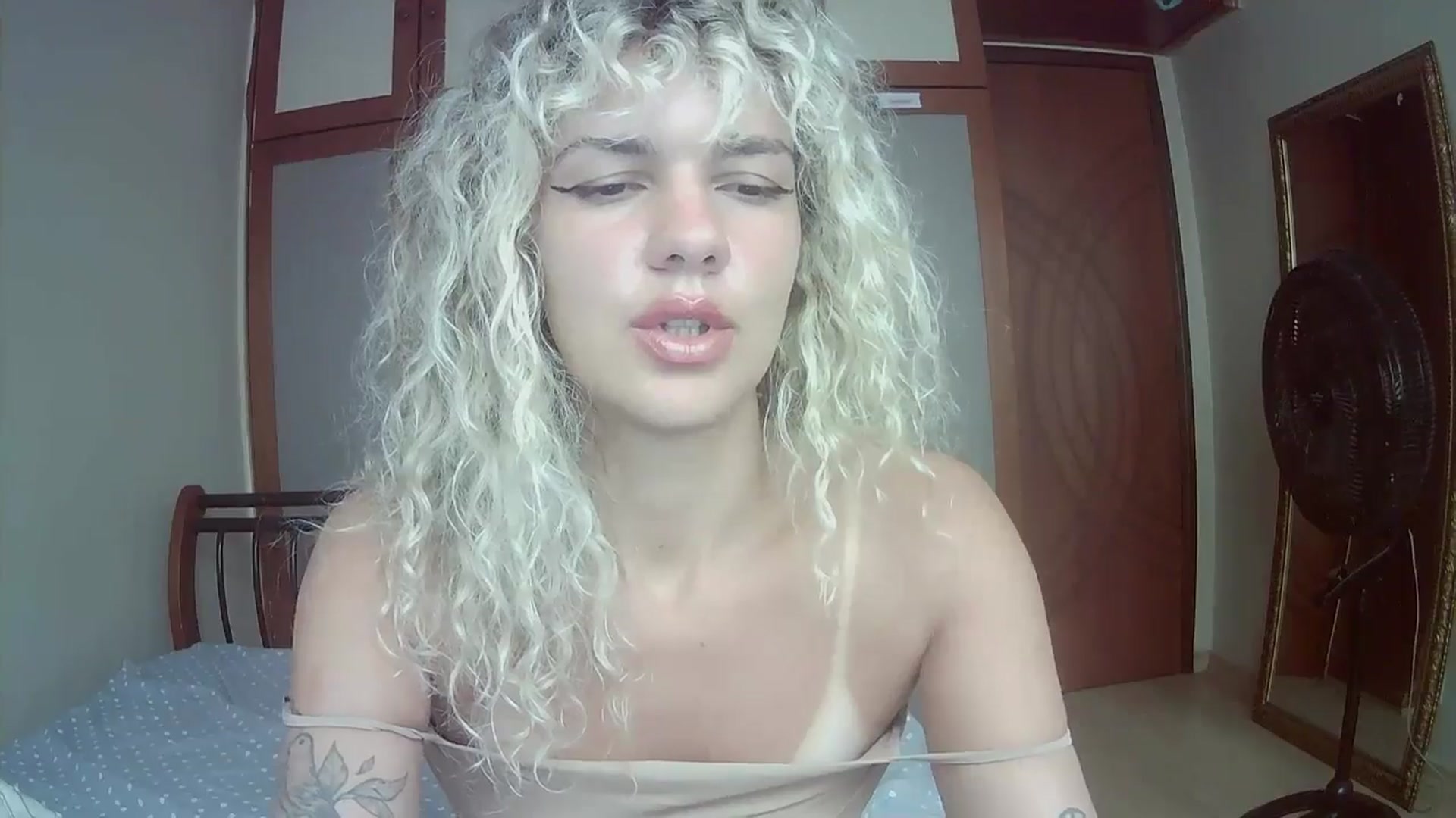 Gallery image thumbnail from BeckJones's myfreecams stream on, 10/19/2025, 12:52 image 11 of 20