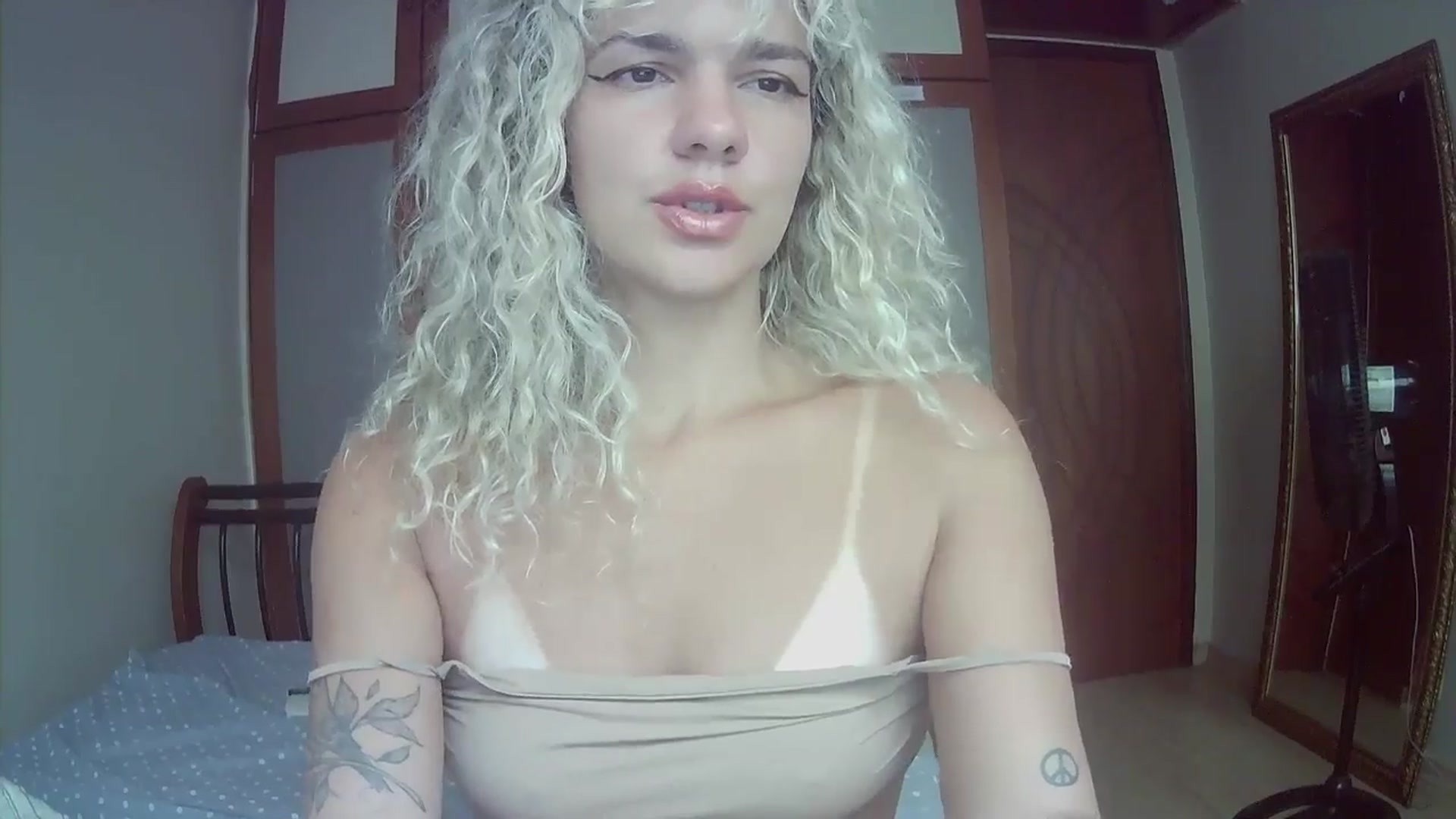 Gallery image thumbnail from BeckJones's myfreecams stream on, 10/19/2025, 12:52 image 2 of 20