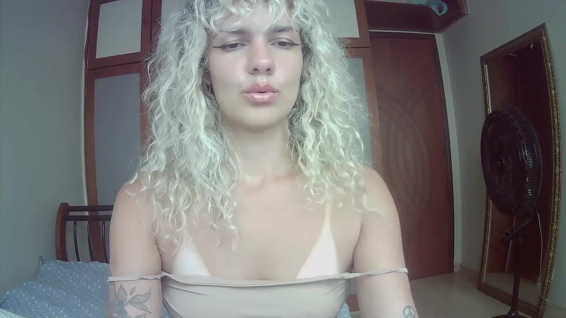 Gallery image thumbnail from BeckJones's myfreecams stream on, 10/19/2025, 17:21 image 7 of 20