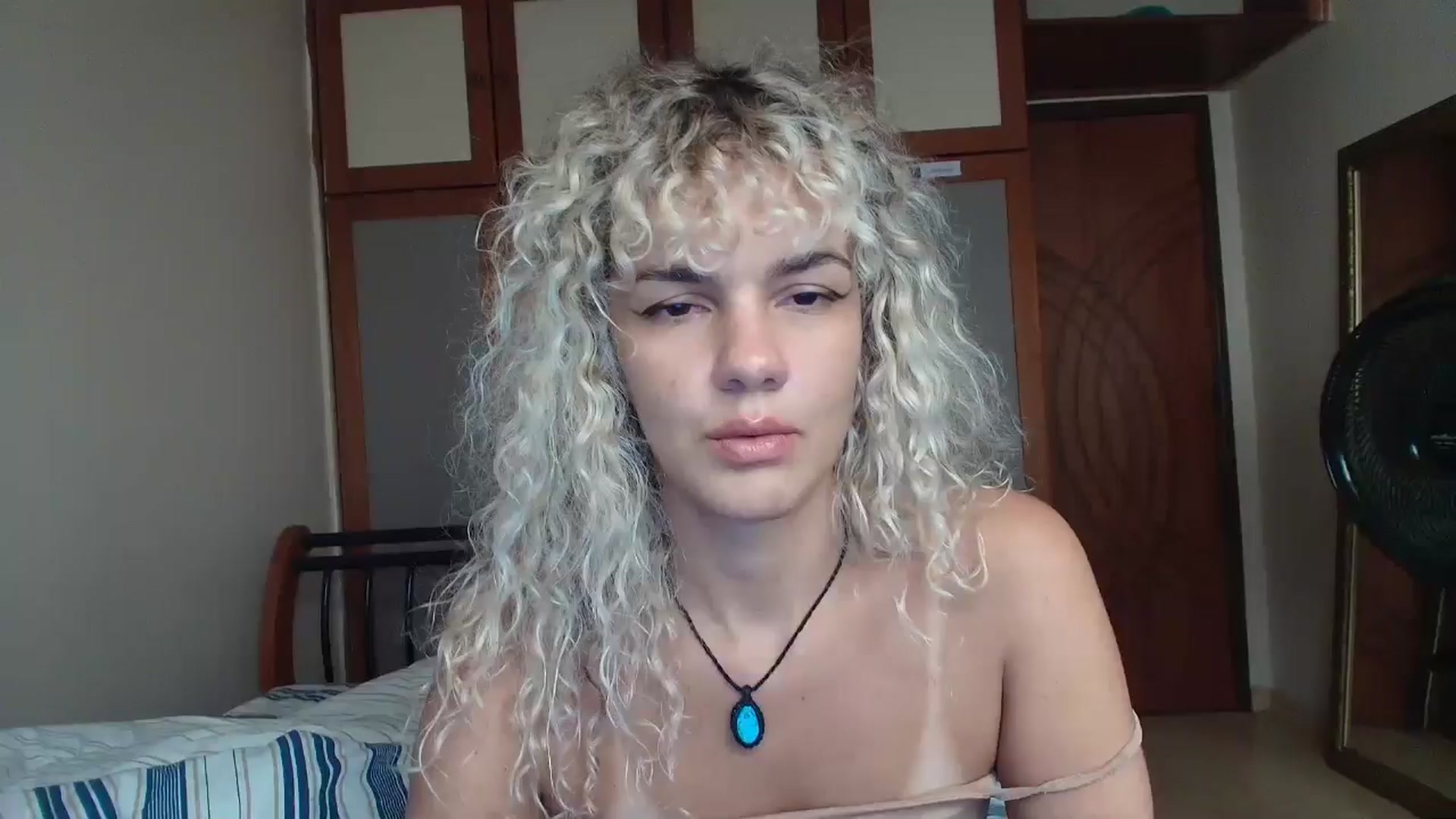Gallery image thumbnail from BeckJones's myfreecams stream on, 04/20/2026, 18:53 image 1 of 20