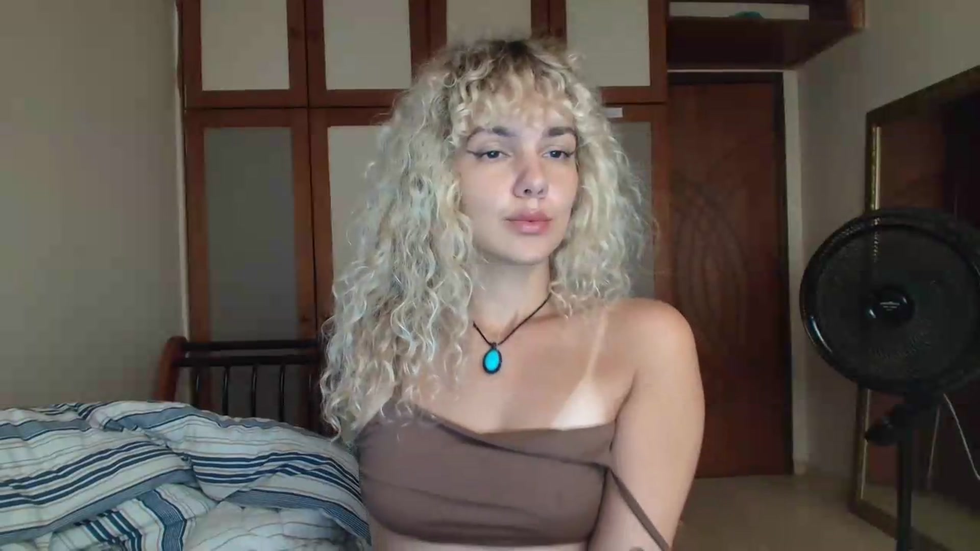 Gallery image thumbnail from BeckJones's myfreecams stream on, 05/19/2026, 17:32 image 17 of 20