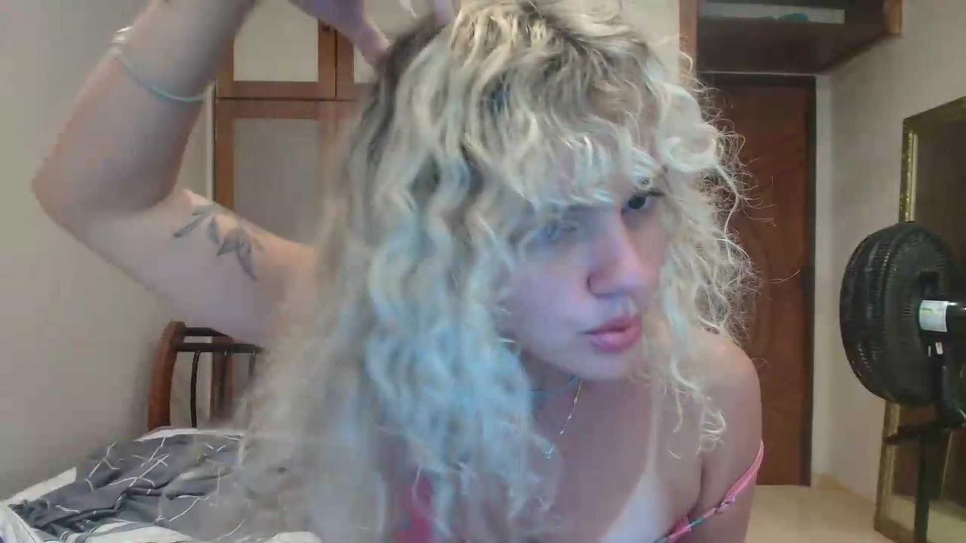 Gallery image thumbnail from BeckJones's myfreecams stream on, 09/06/2026, 19:17 image 6 of 20