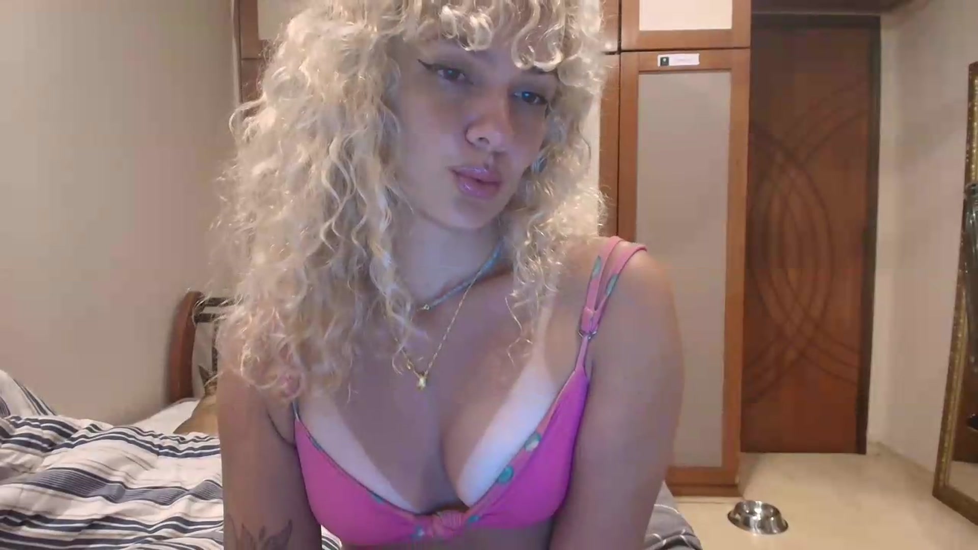 Gallery image thumbnail from BeckJones's myfreecams stream on, 09/10/2026, 23:06 image 3 of 20