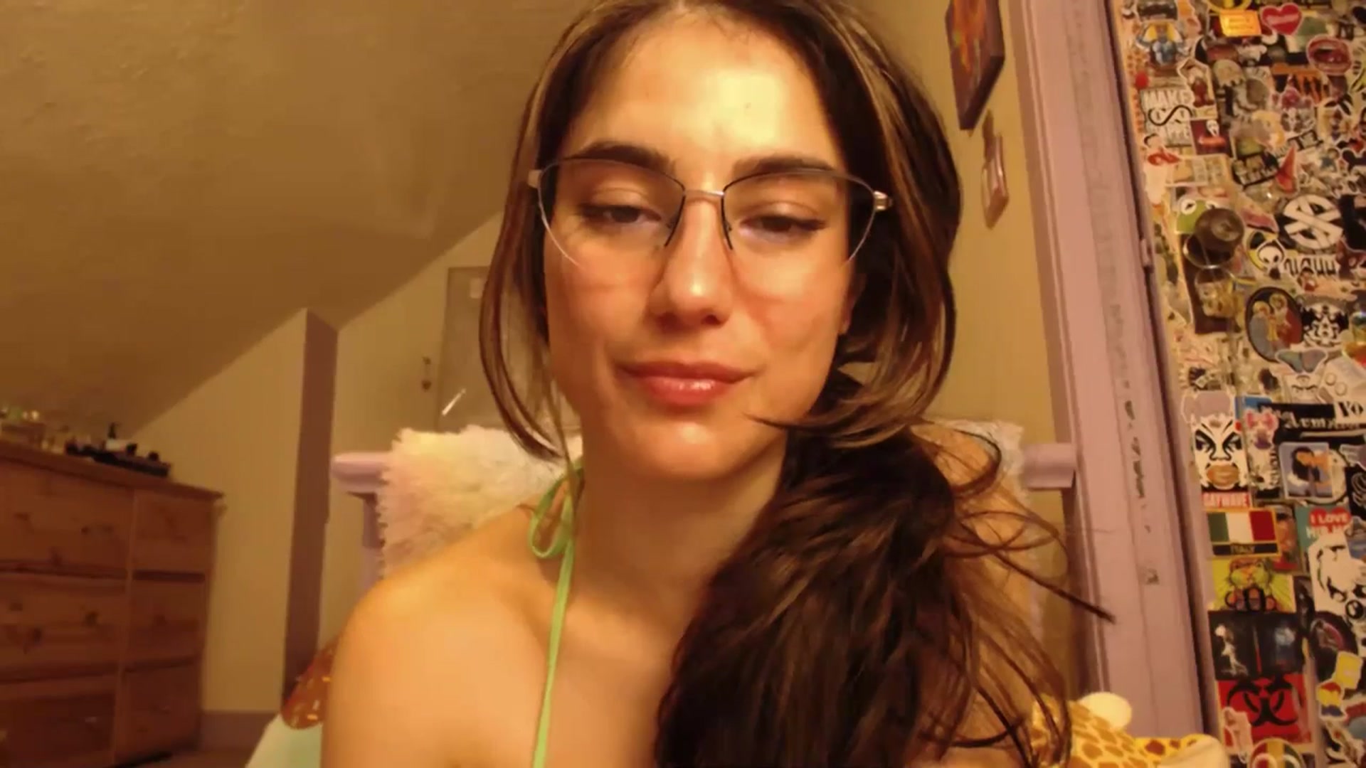 Gallery image thumbnail from Becka's myfreecams stream on, 09/29/2023, 24:25 image 8 of 20