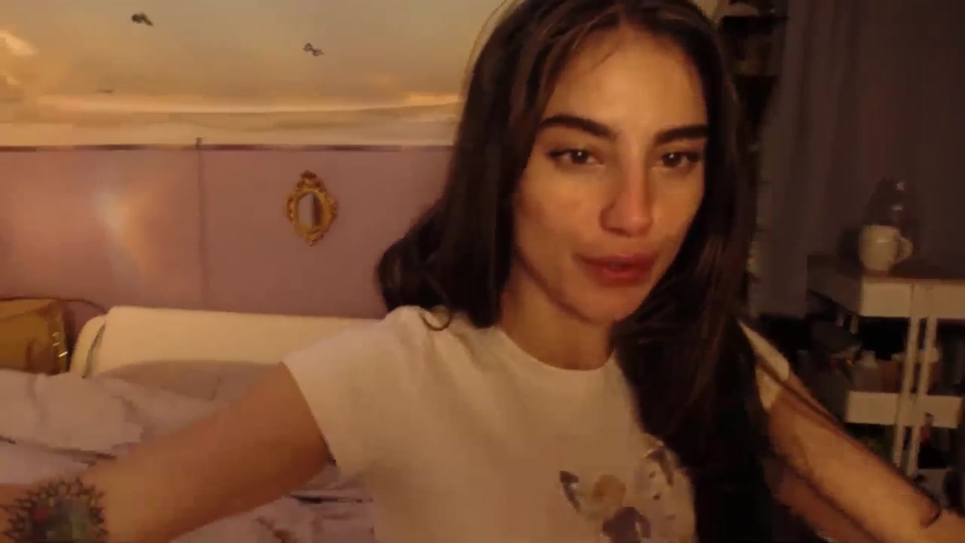 Gallery image thumbnail from Becka's myfreecams stream on, 10/08/2023, 03:02 image 4 of 20