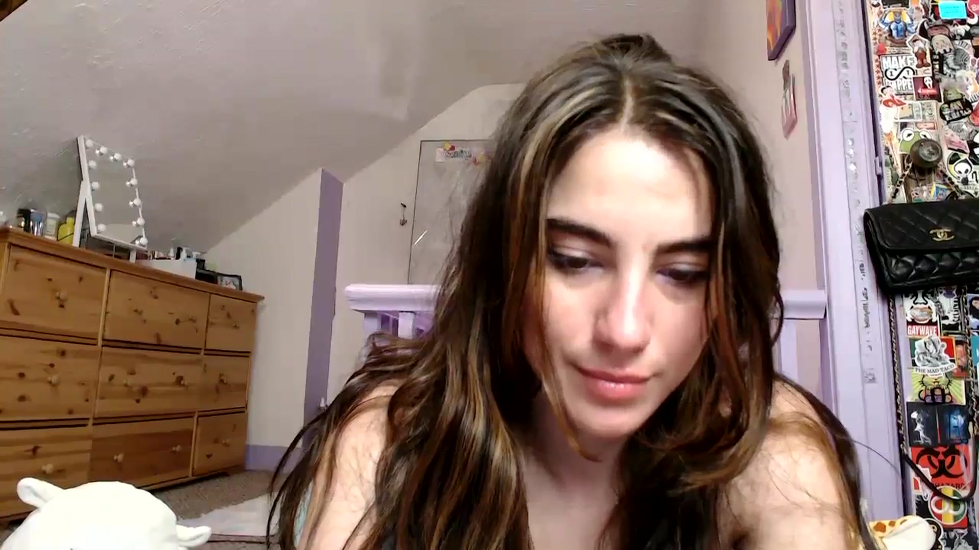 Gallery image thumbnail from Becka's myfreecams stream on, 11/08/2023, 03:06 image 16 of 20