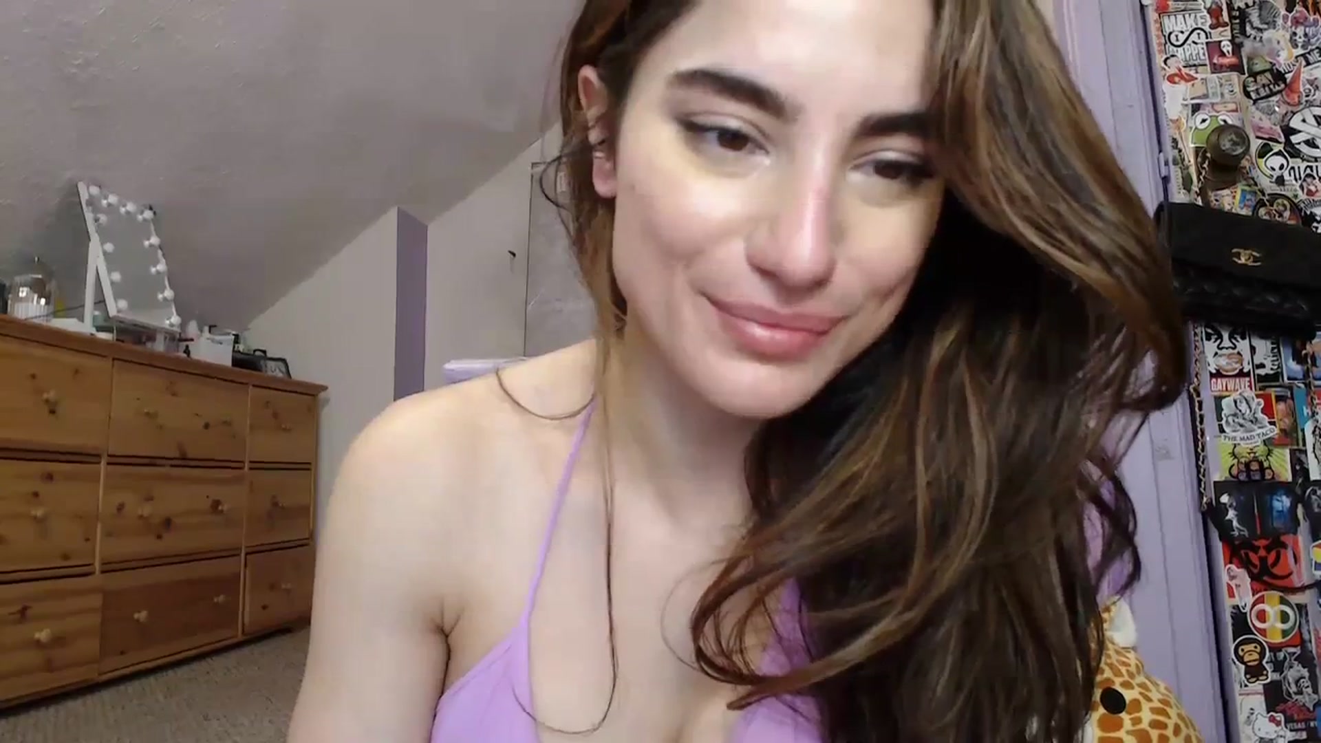 Gallery image thumbnail from Becka's myfreecams stream on, 12/08/2023, 07:41 image 5 of 20