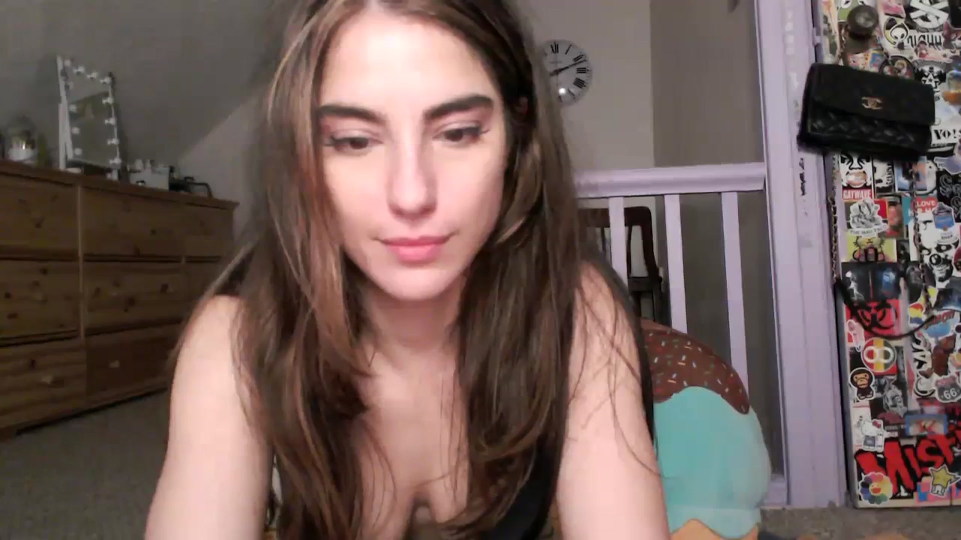 Gallery image thumbnail from Becka's myfreecams stream on, 12/11/2023, 13:52 image 2 of 20