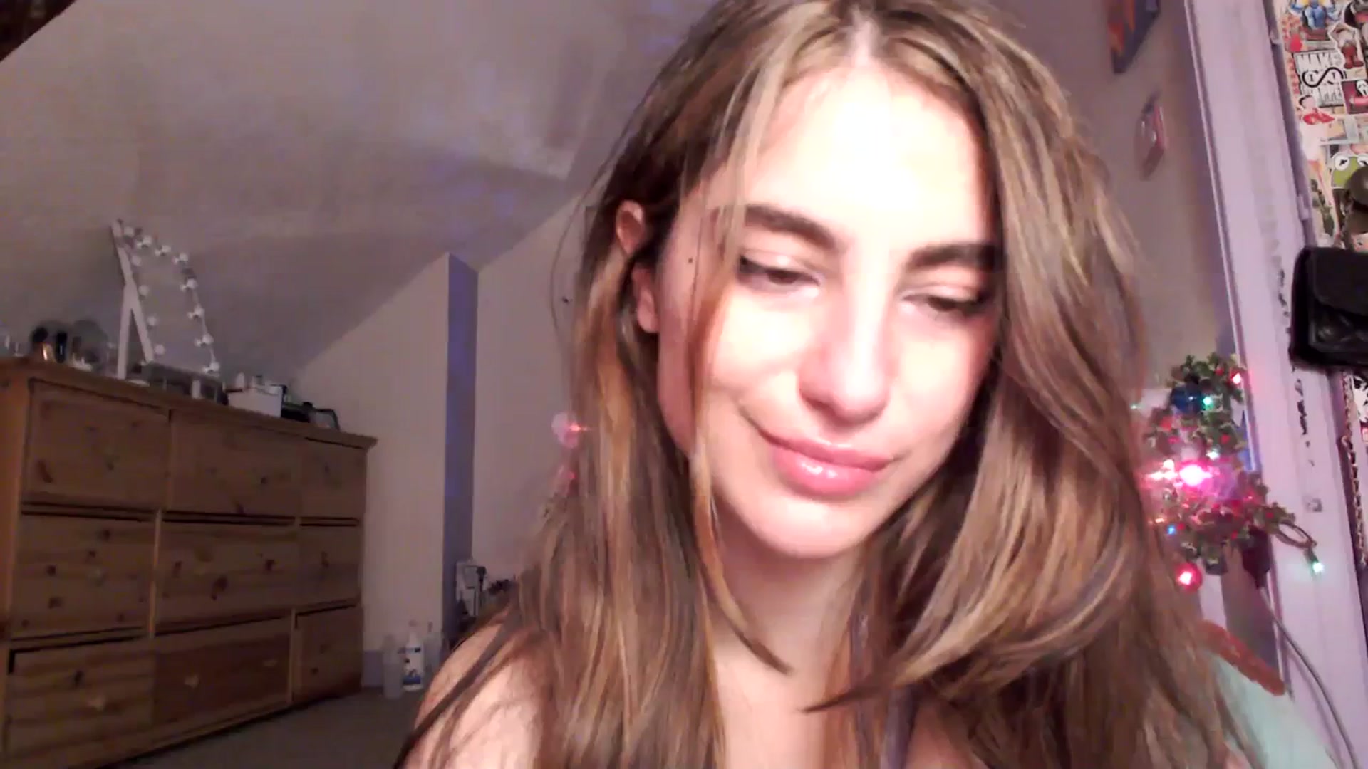 Gallery image thumbnail from Becka's myfreecams stream on, 12/15/2023, 09:27 image 11 of 20
