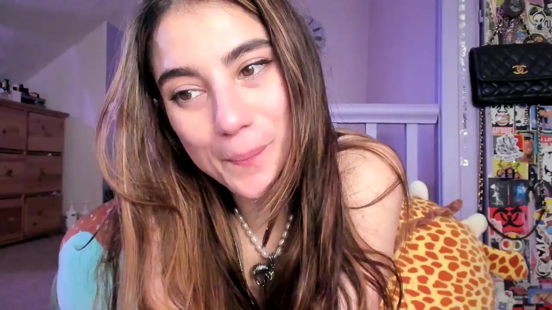 Gallery image thumbnail from Becka's myfreecams stream on, 02/19/2024, 12:05 image 16 of 20