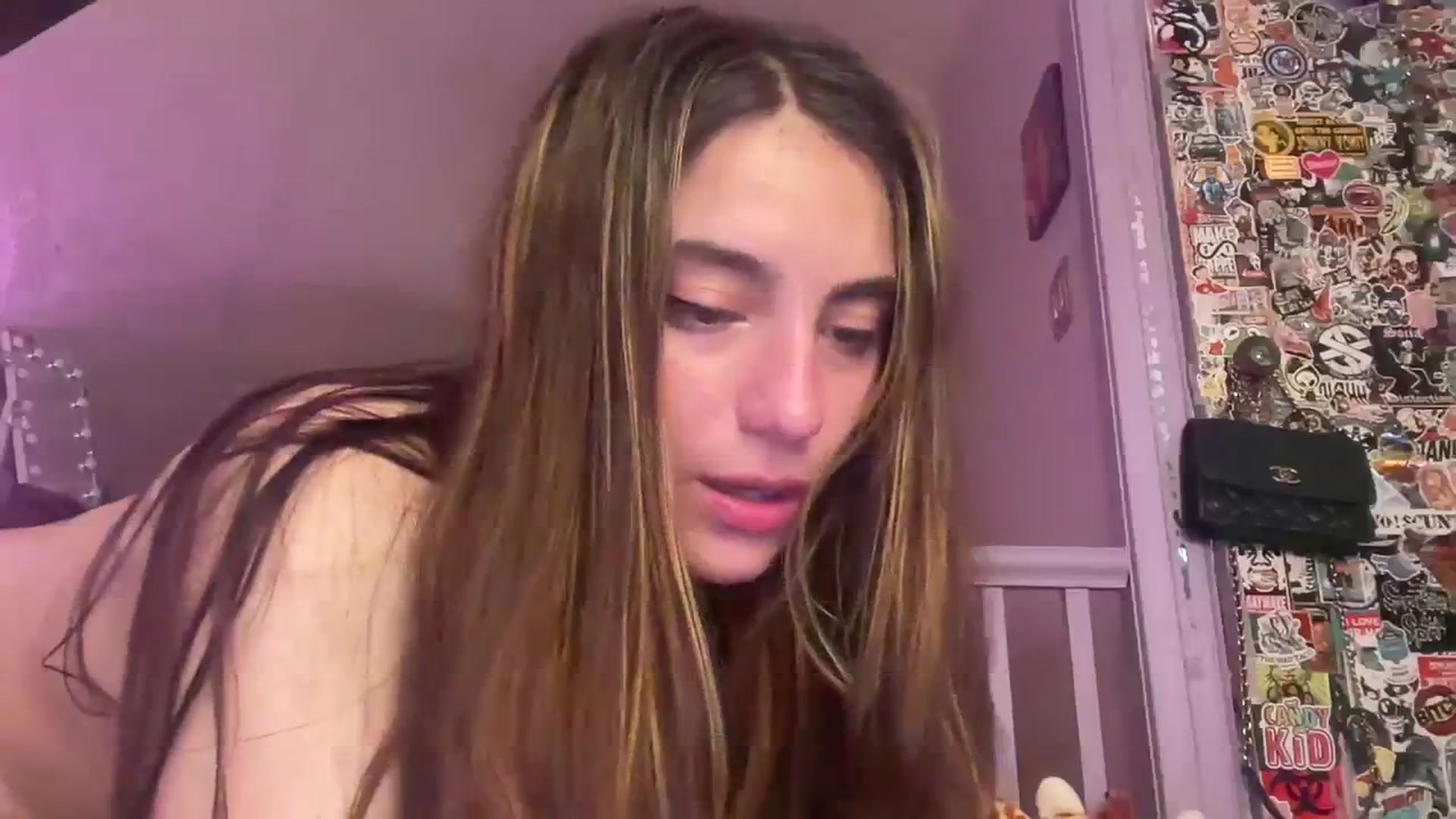 Gallery image thumbnail from Becka's myfreecams stream on, 03/03/2024, 19:19 image 15 of 20