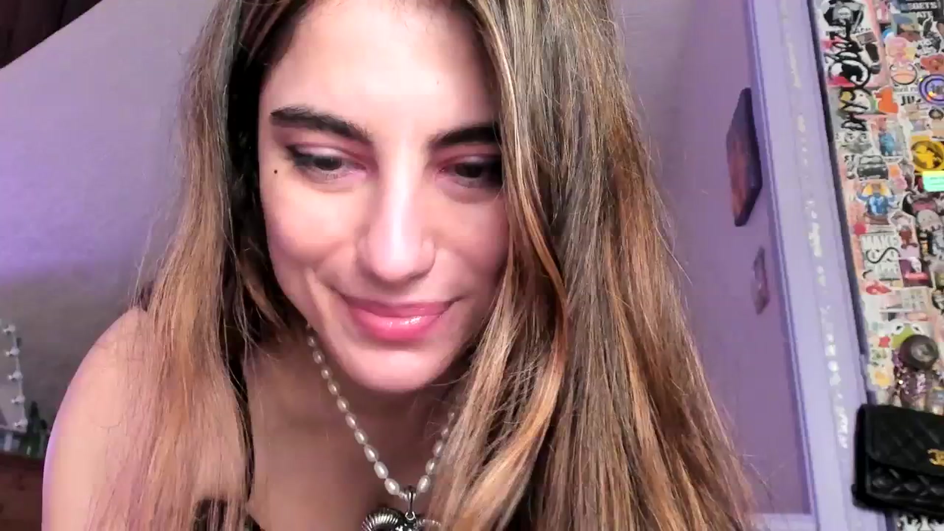 Gallery image thumbnail from Becka's myfreecams stream on, 03/06/2024, 09:23 image 12 of 20