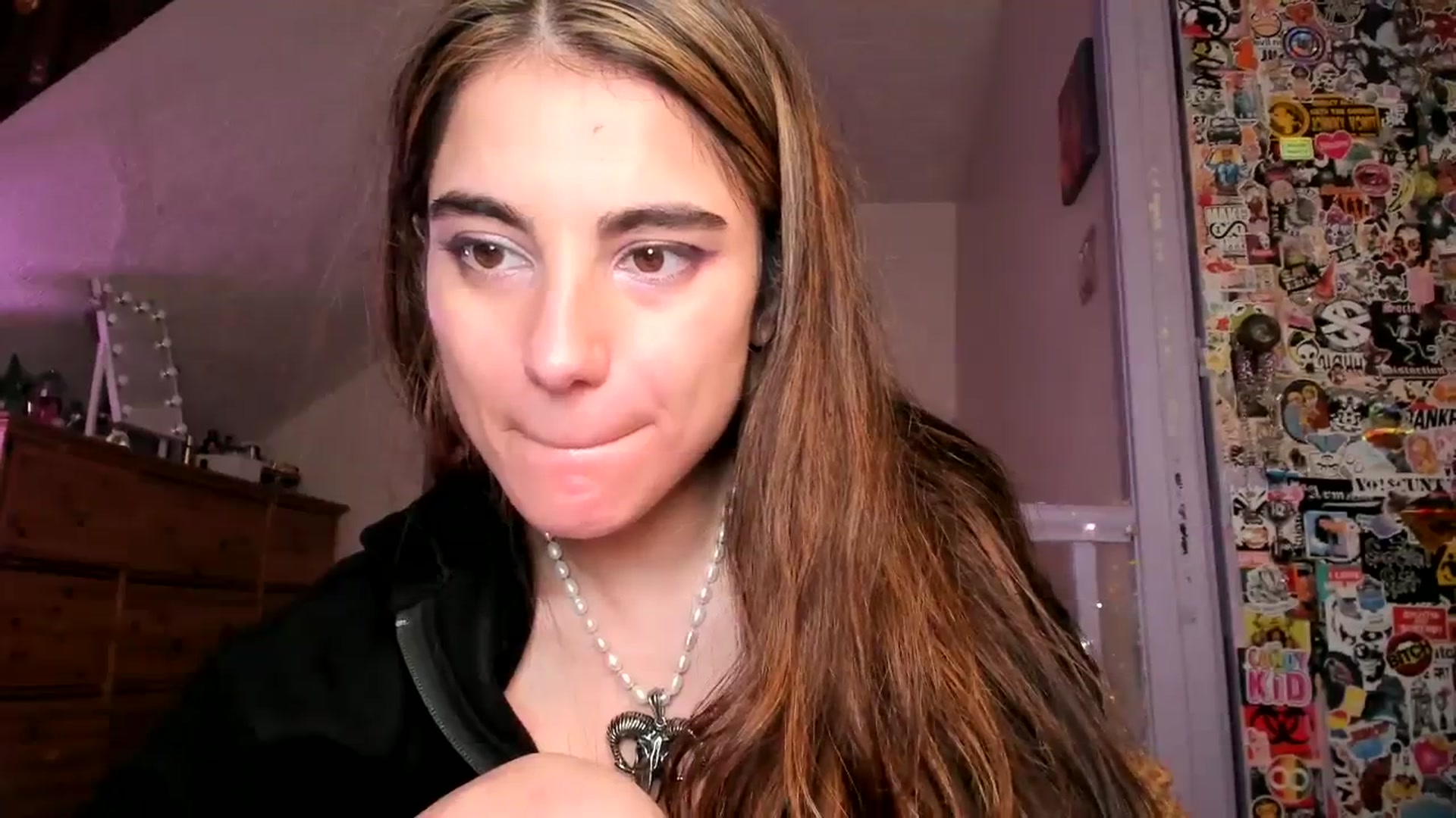 Gallery image thumbnail from Becka's myfreecams stream on, 04/03/2024, 05:11 image 2 of 20