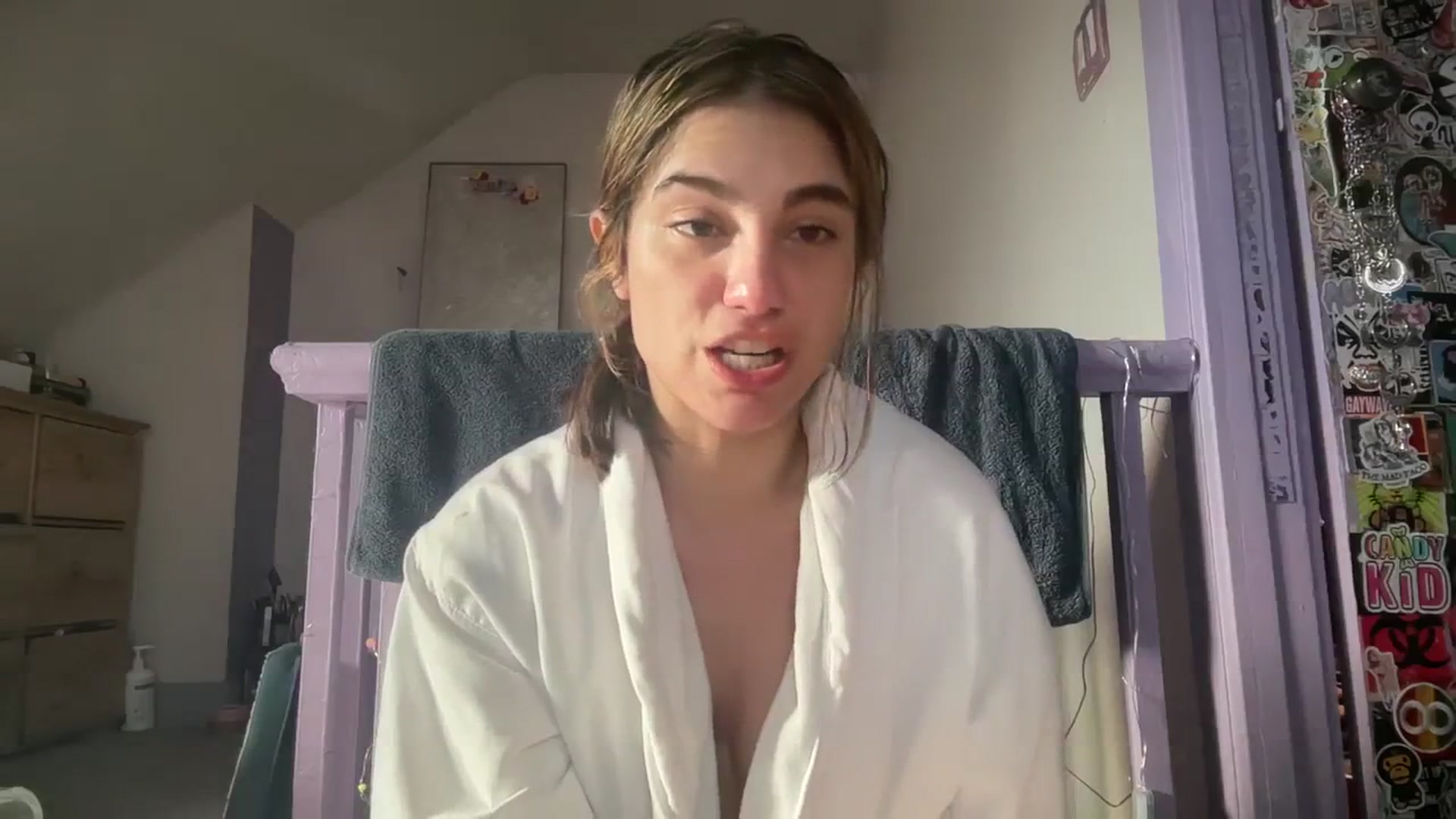 Gallery image thumbnail from Becka's myfreecams stream on, 04/10/2024, 22:22 image 10 of 20