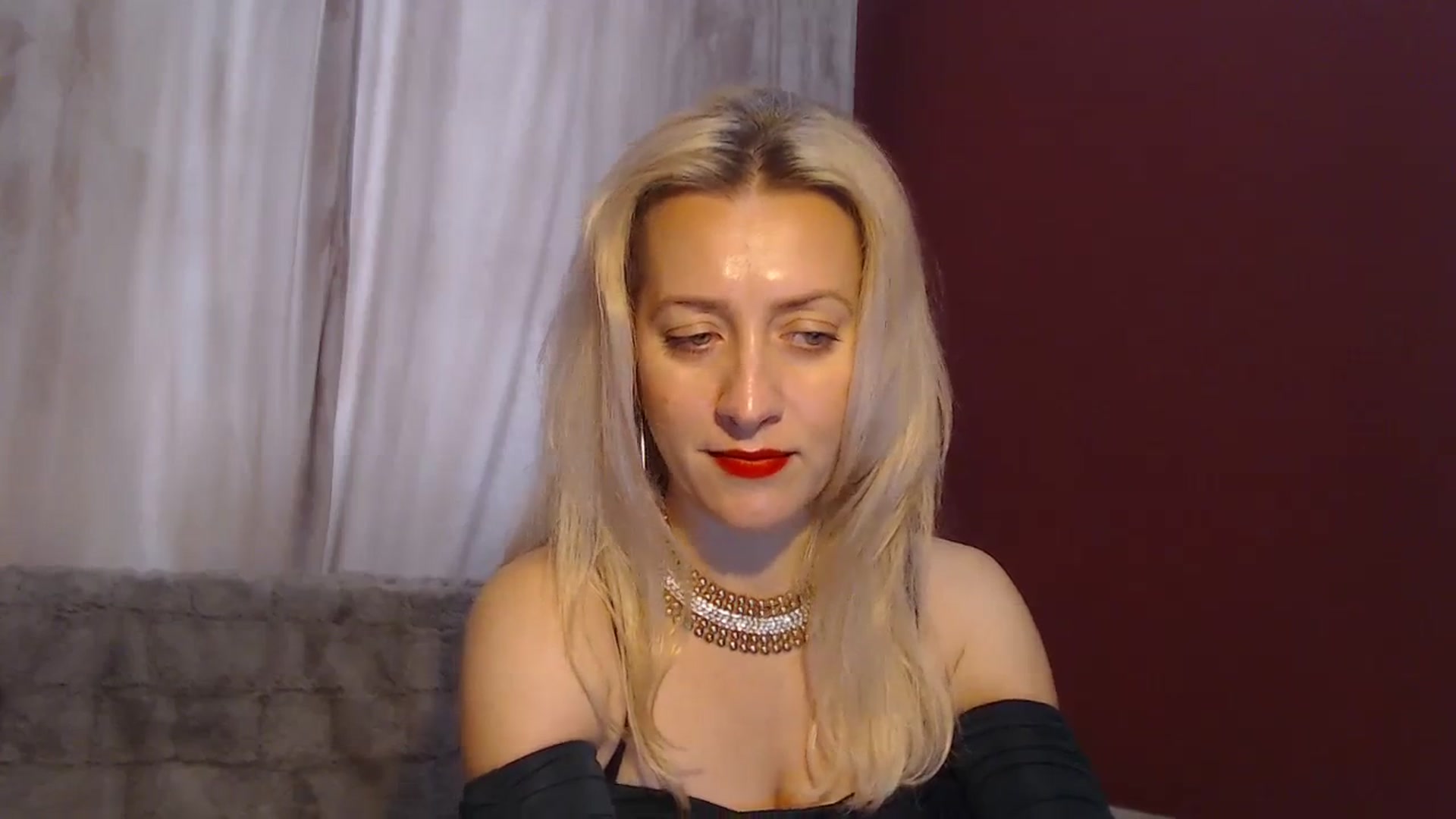 Gallery image thumbnail from BeckyBlue's myfreecams stream on, 01/19/2024, 13:42 image 6 of 20