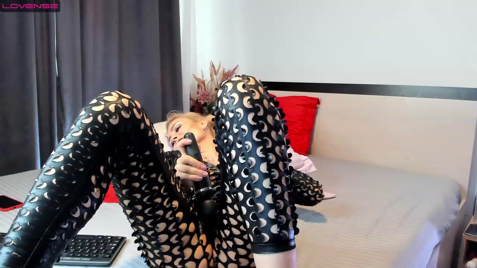 Gallery image thumbnail from BeckySpers's myfreecams stream on, 03/21/2023, 12:07 image 12 of 20