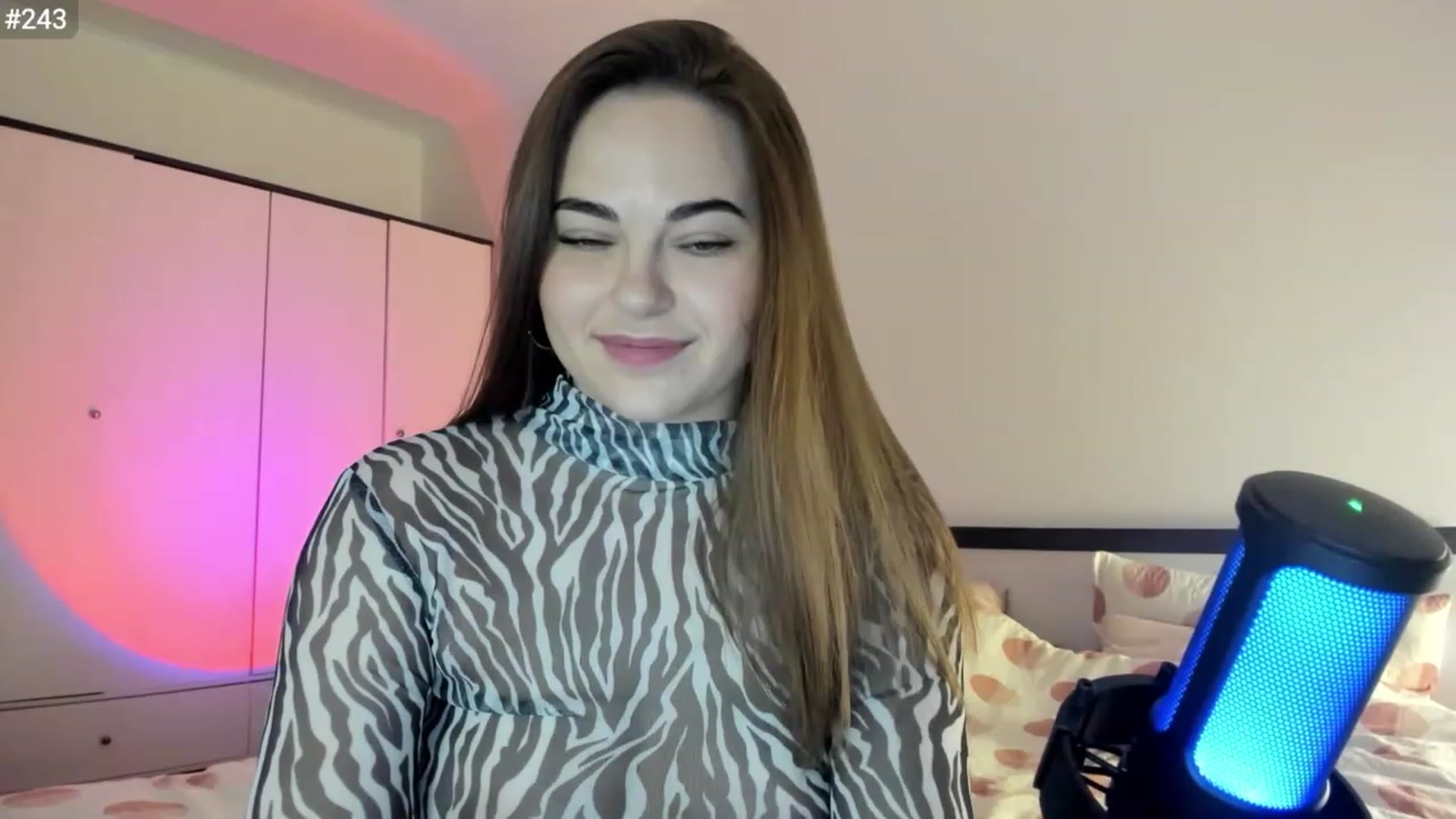 Gallery image thumbnail from BeeFairy_'s myfreecams stream on, 03/17/2023, 16:04 image 14 of 20