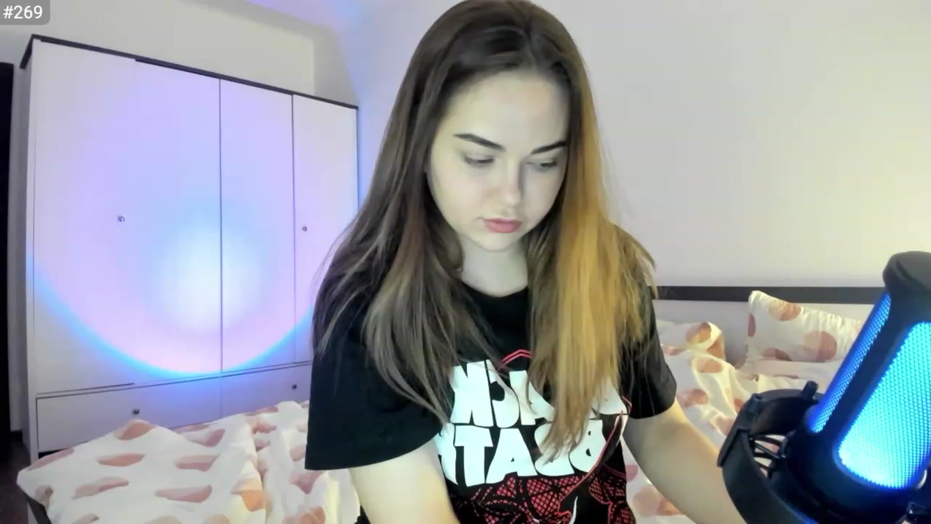 Gallery image thumbnail from BeeFairy_'s myfreecams stream on, 03/18/2023, 19:28 image 15 of 20