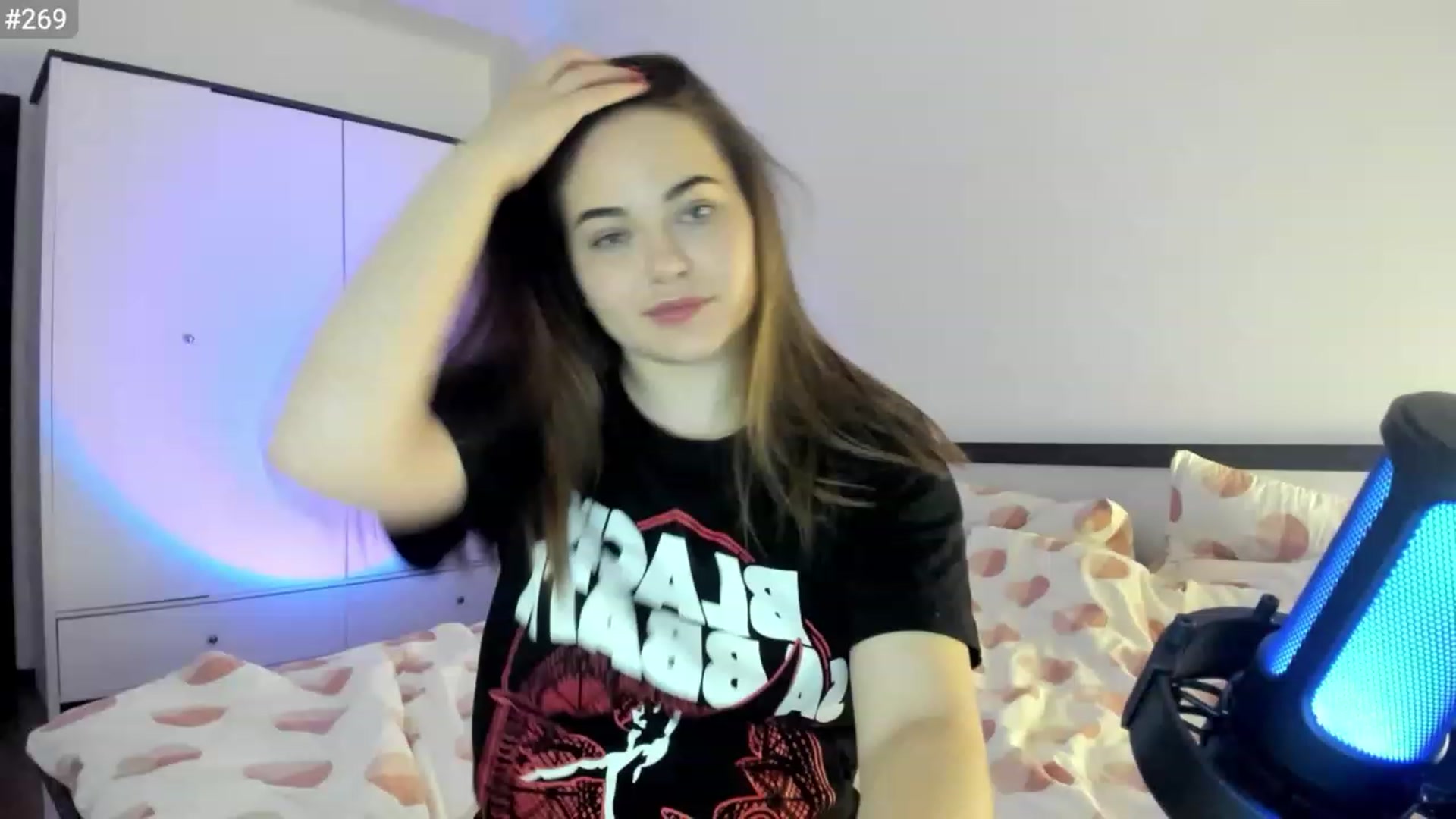 Gallery image thumbnail from BeeFairy_'s myfreecams stream on, 03/18/2023, 19:28 image 14 of 20
