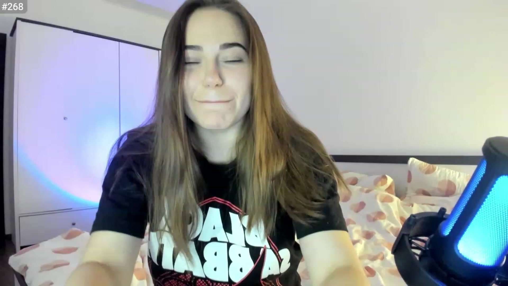 Gallery image thumbnail from BeeFairy_'s myfreecams stream on, 03/18/2023, 19:28 image 17 of 20