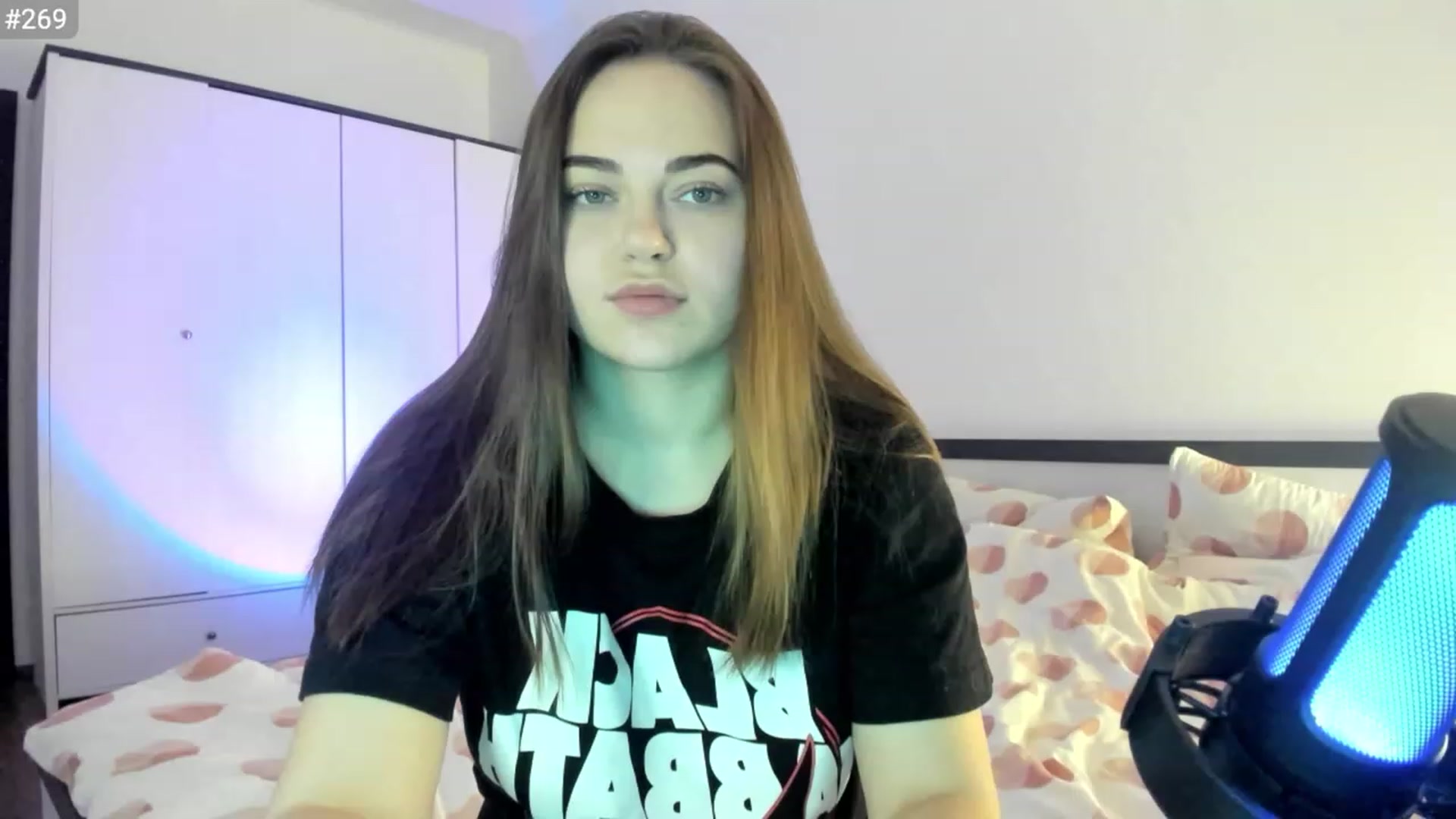 Gallery image thumbnail from BeeFairy_'s myfreecams stream on, 03/18/2023, 19:28 image 11 of 20