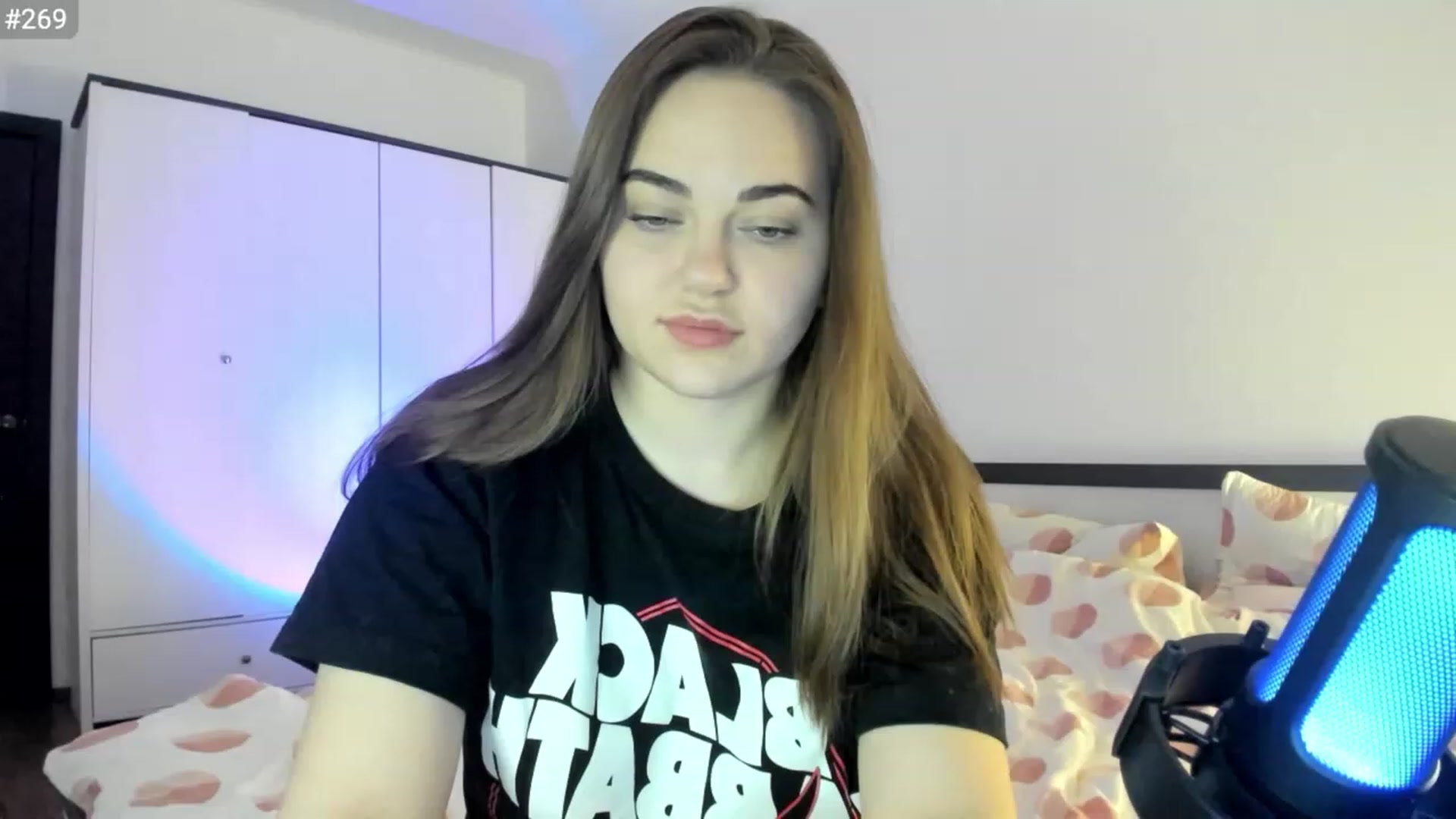 Gallery image thumbnail from BeeFairy_'s myfreecams stream on, 03/18/2023, 19:28 image 4 of 20