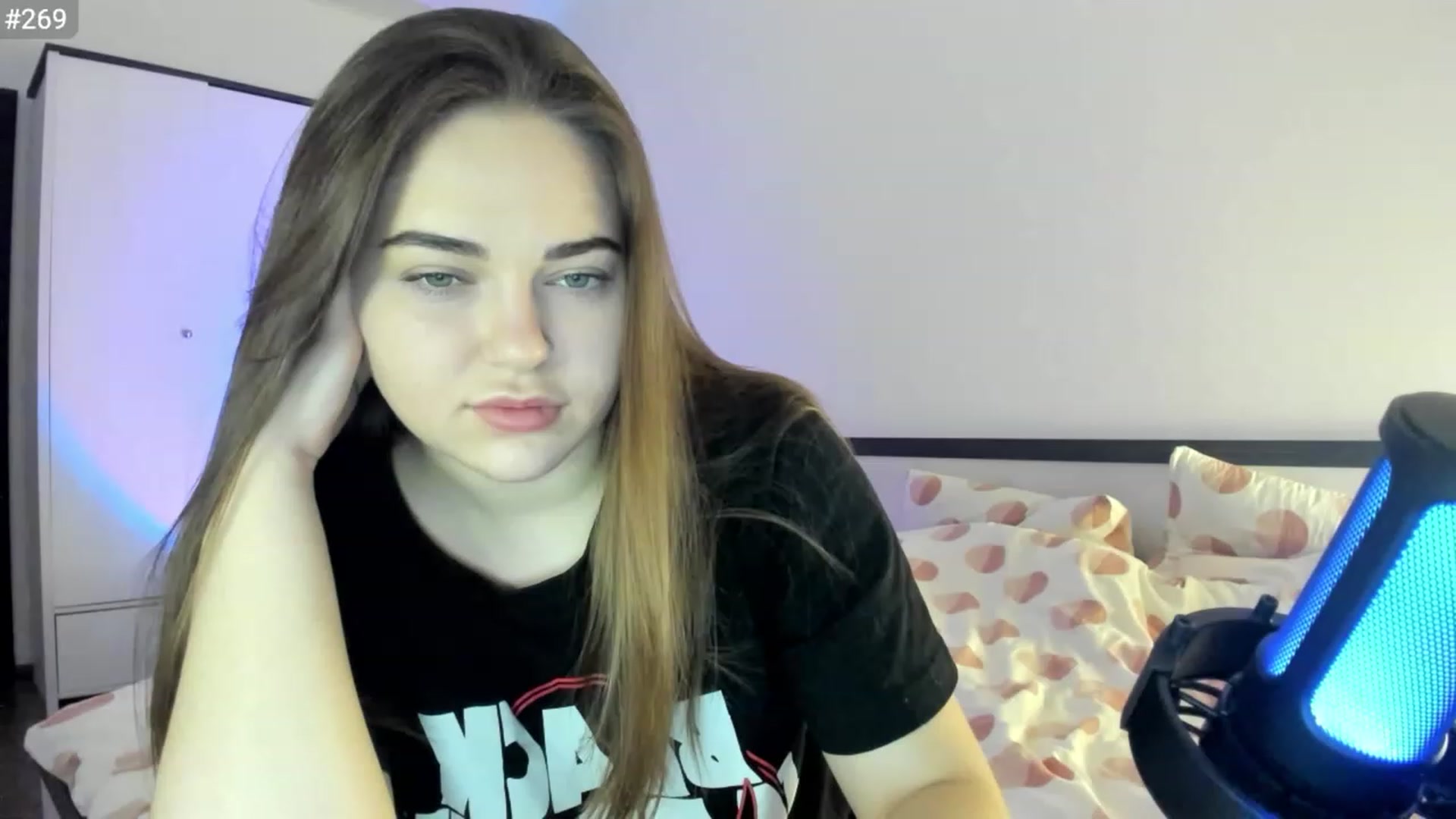 Gallery image thumbnail from BeeFairy_'s myfreecams stream on, 03/18/2023, 19:28 image 10 of 20