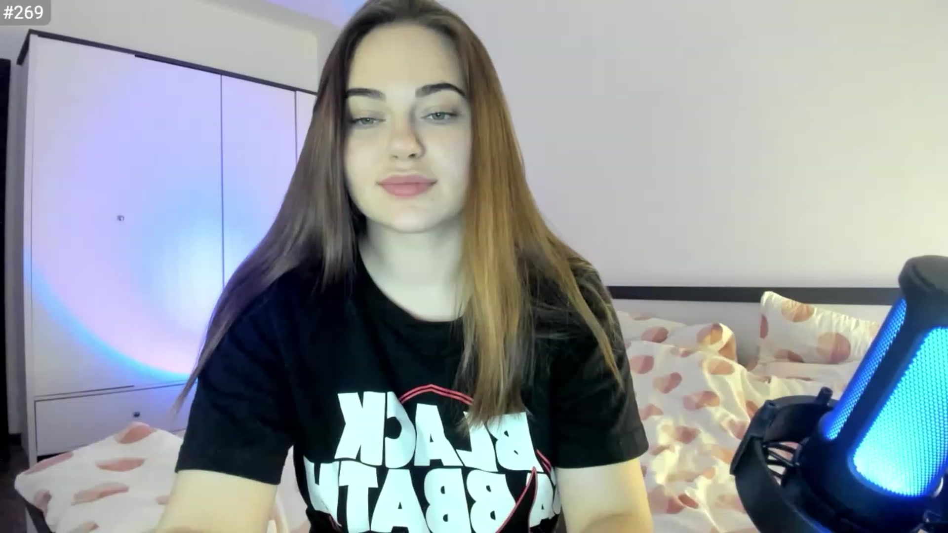 Gallery image thumbnail from BeeFairy_'s myfreecams stream on, 03/18/2023, 19:28 image 9 of 20