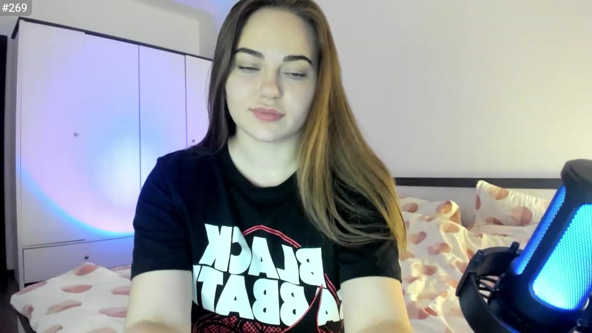 Gallery image thumbnail from BeeFairy_'s myfreecams stream on, 03/18/2023, 19:28 image 8 of 20