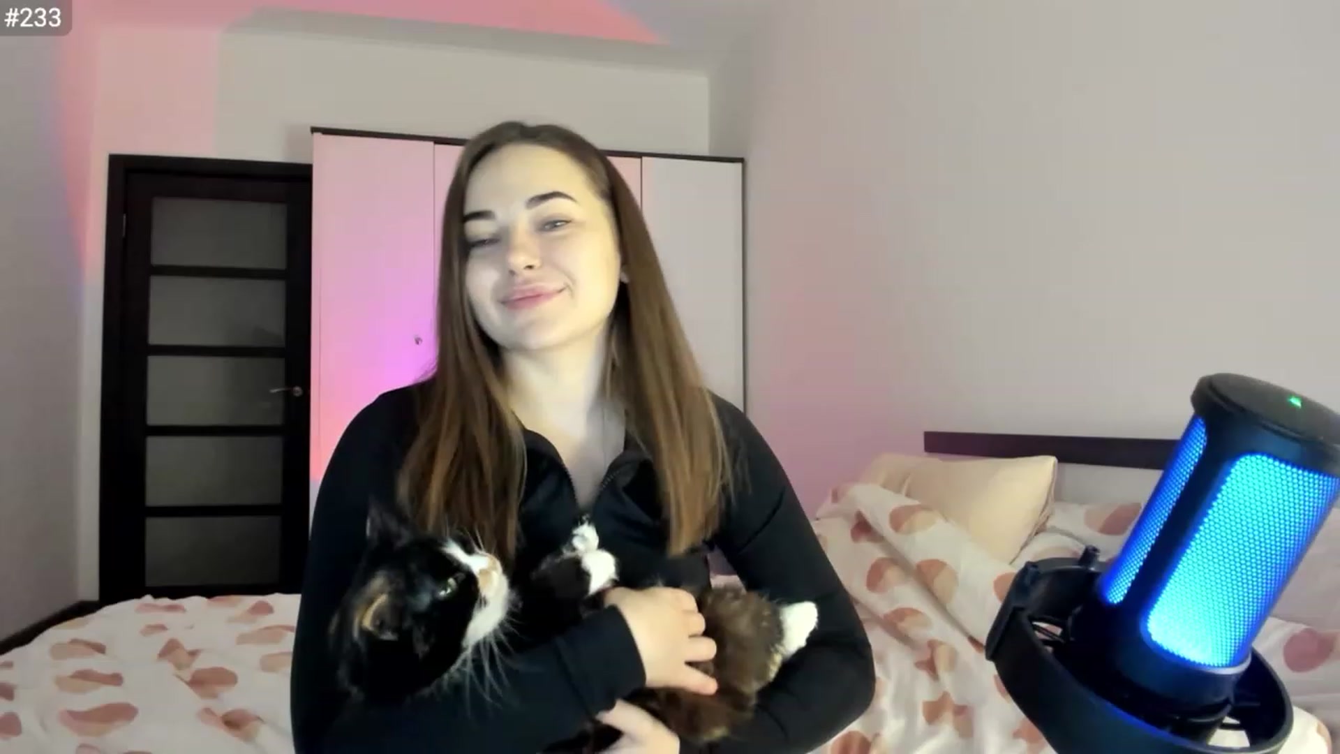 Gallery image thumbnail from BeeTheQueen's myfreecams stream on, 03/15/2023, 19:01 image 14 of 20
