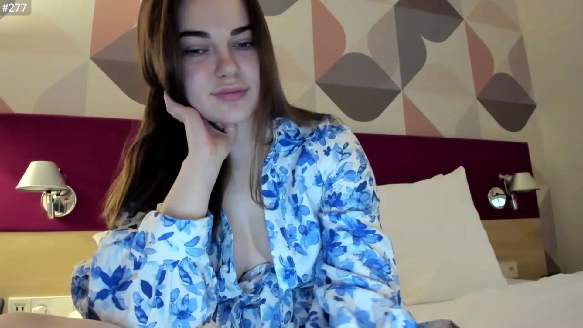 Gallery image thumbnail from BeeTheQueen's myfreecams stream on, 03/22/2023, 17:10 image 13 of 20