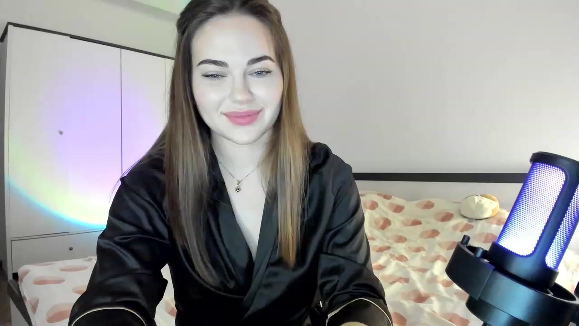 Gallery image thumbnail from BeeTheQueen's myfreecams stream on, 03/29/2023, 16:46 image 5 of 20