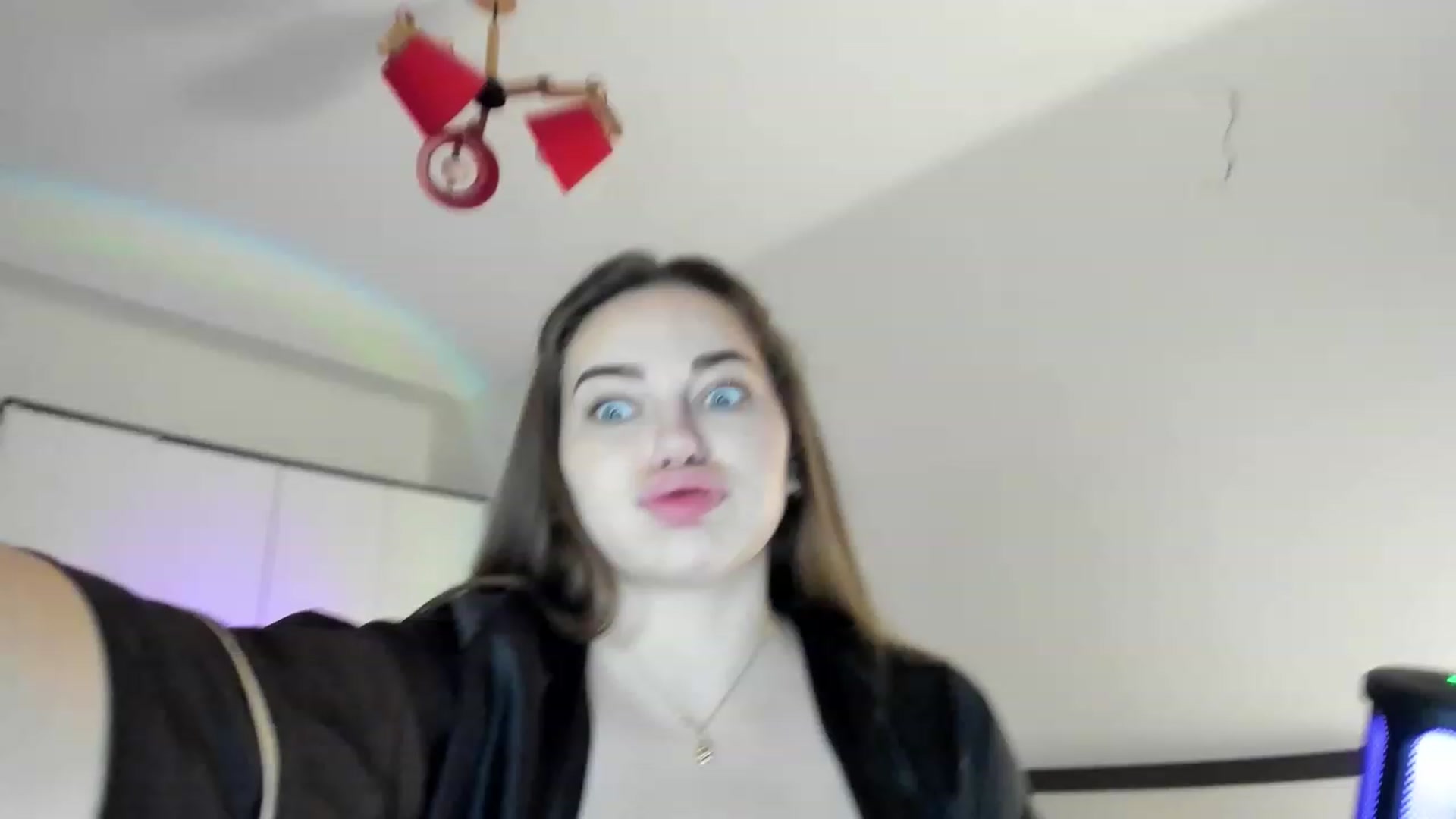 Gallery image thumbnail from BeeTheQueen's myfreecams stream on, 03/29/2023, 18:32 image 10 of 20