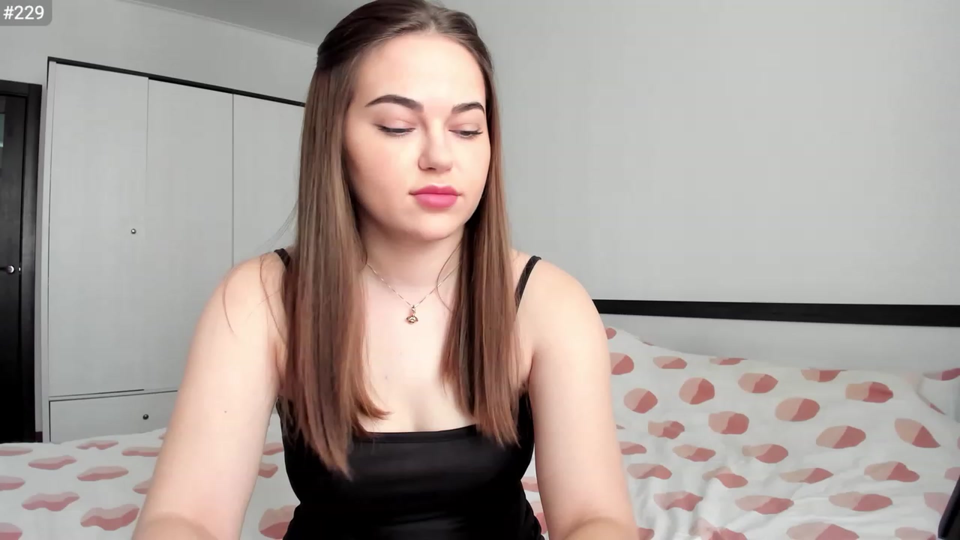 Gallery image thumbnail from BeeTheQueen's myfreecams stream on, 03/30/2023, 13:52 image 2 of 20