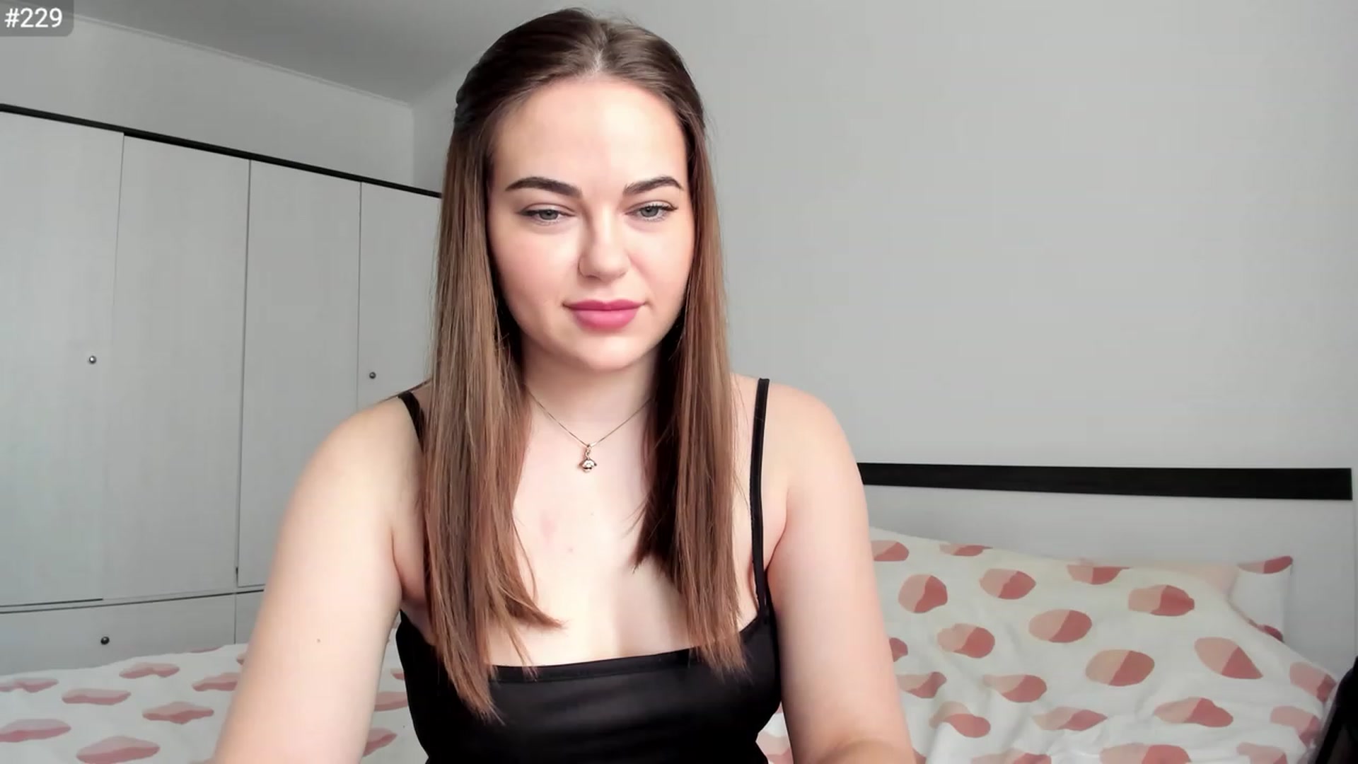 Gallery image thumbnail from BeeTheQueen's myfreecams stream on, 03/30/2023, 13:52 image 16 of 20