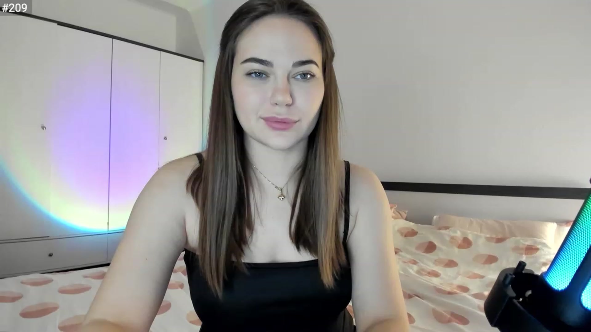 Gallery image thumbnail from BeeTheQueen's myfreecams stream on, 03/30/2023, 18:22 image 9 of 20